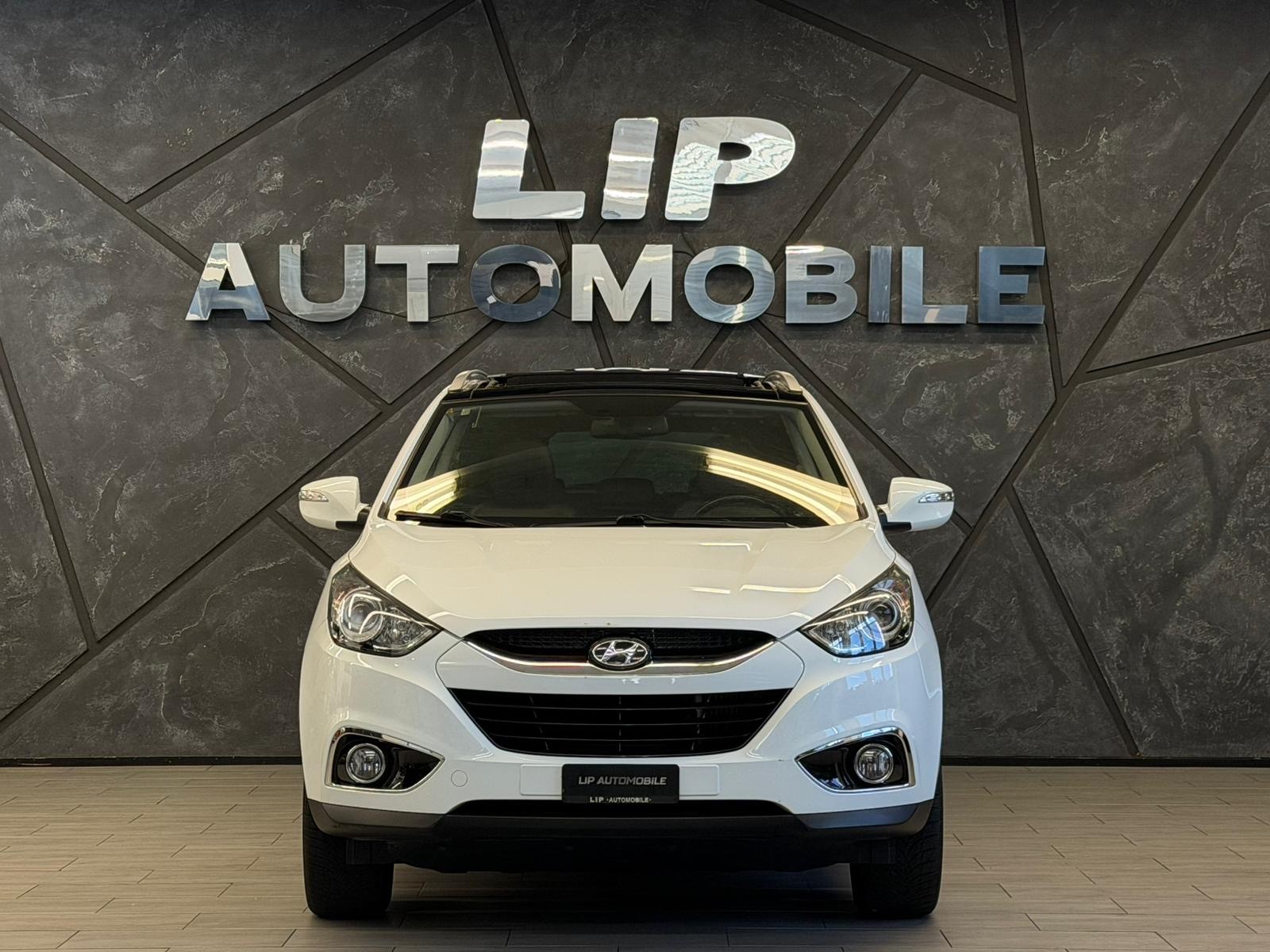 HYUNDAI iX 35 2.0 CRDi Premium 4WD Automatic-showroom-element-1