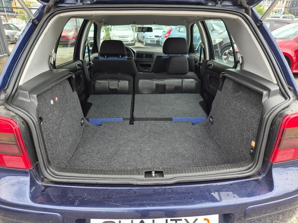 VW Golf 1.6 Comfortline Generation Automatic-image-15