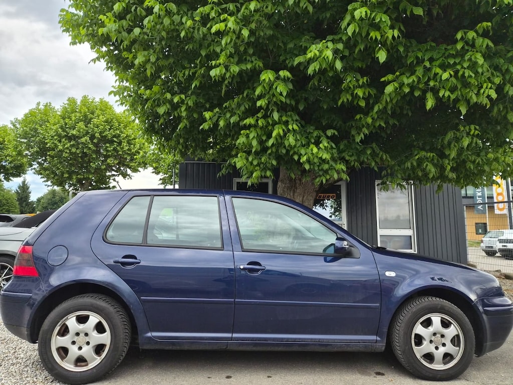 VW Golf 1.6 Comfortline Generation Automatic-image-6