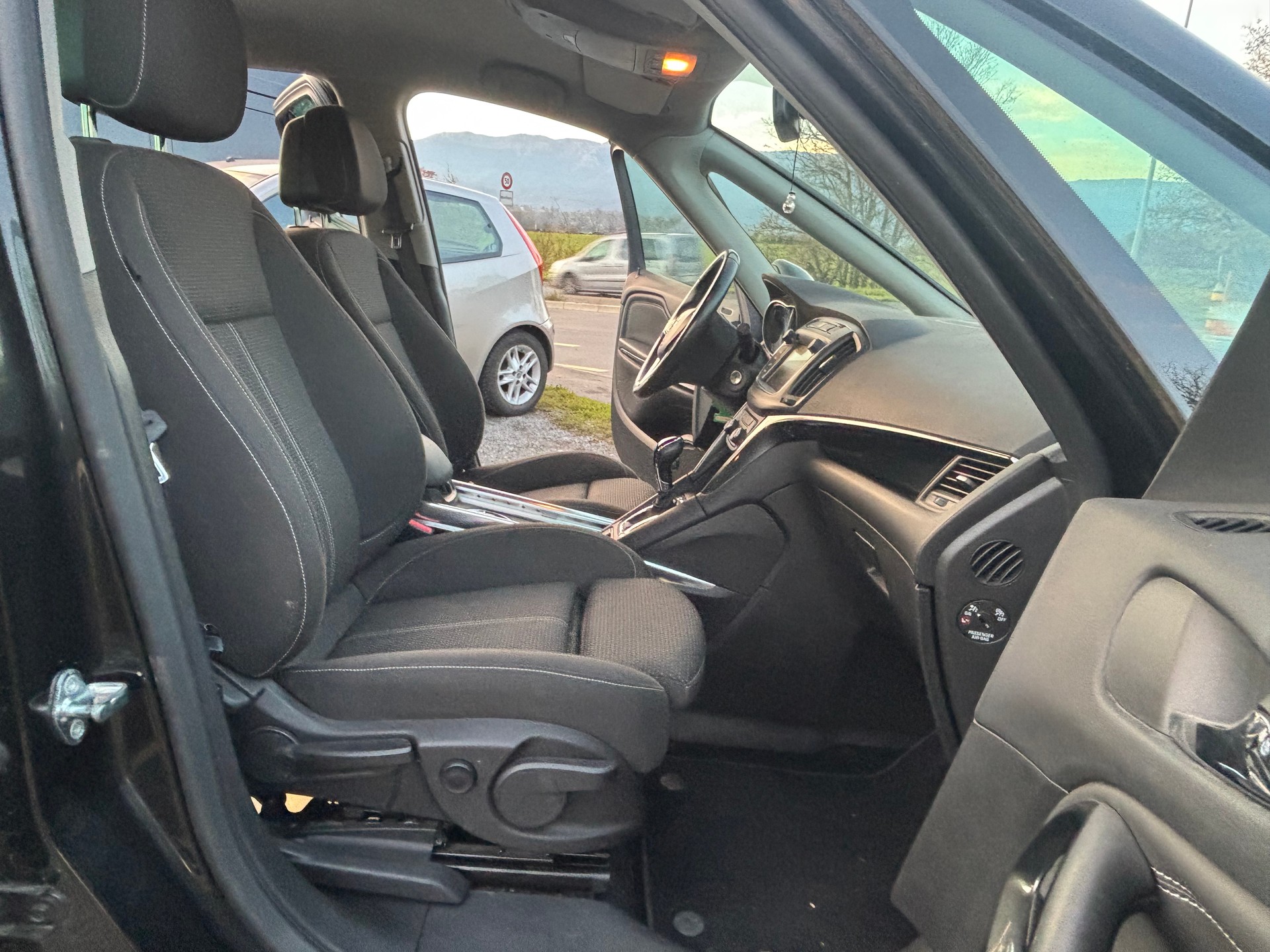 OPEL Zafira 1.6i 16V Turbo ** Problème Boite Automatic ***-image-12