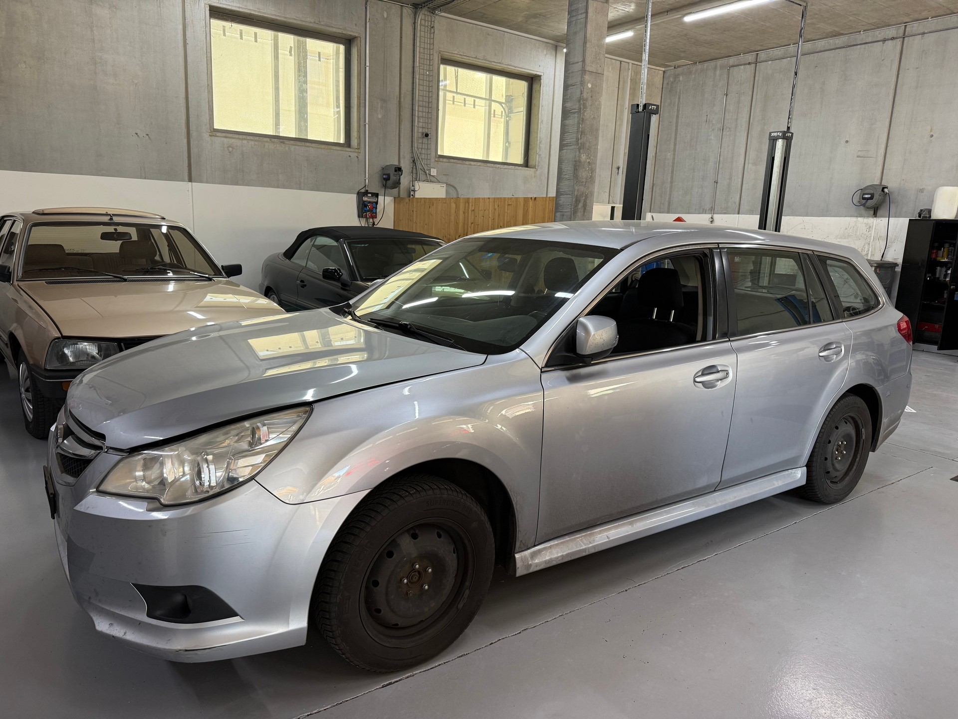 SUBARU Legacy 2.0i Swiss AWD