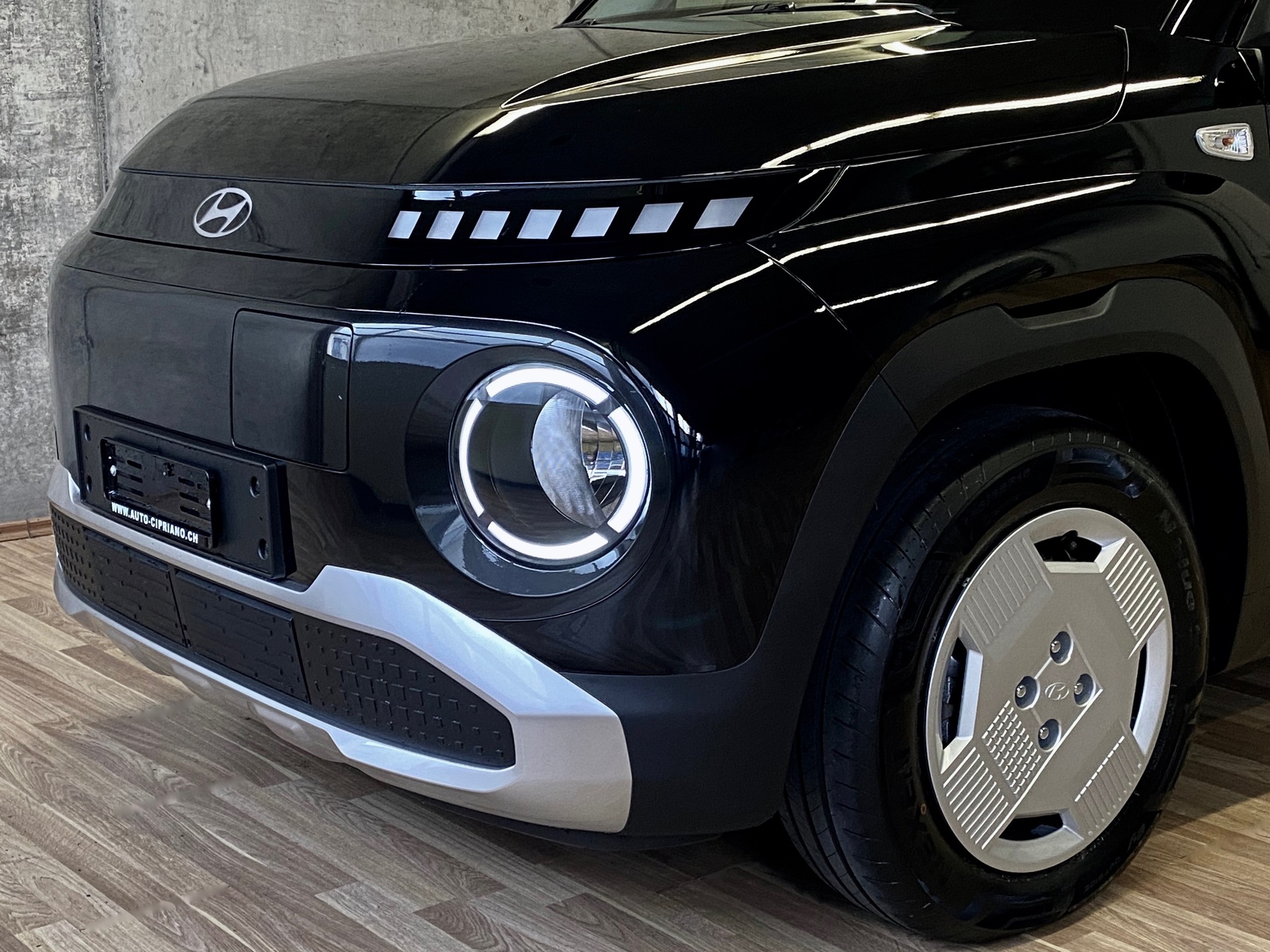 HYUNDAI Inster 42kWh Electric-image-24