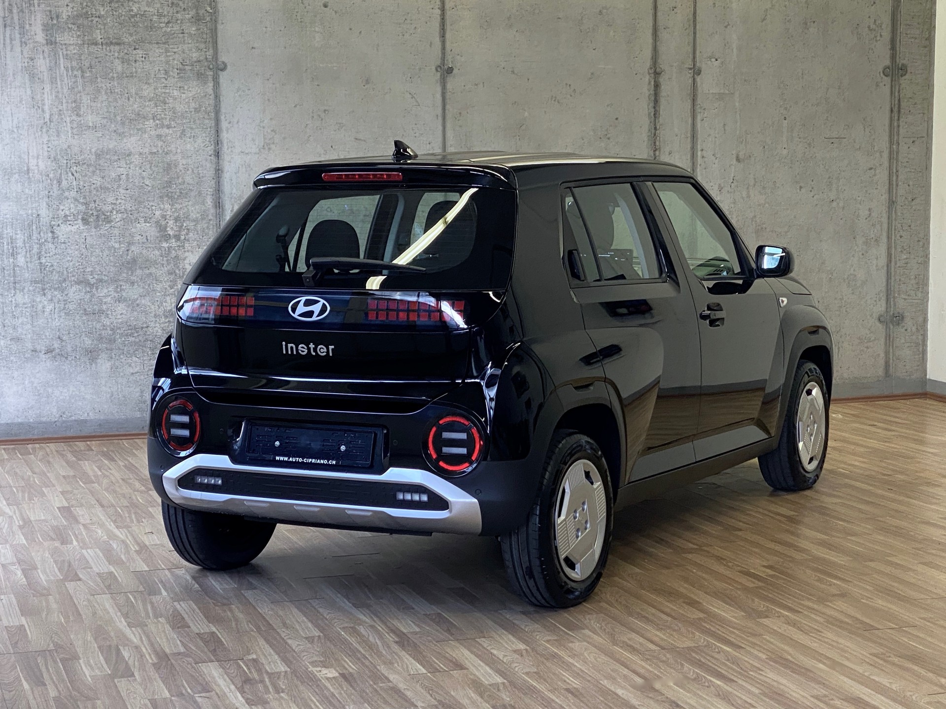 HYUNDAI Inster 42kWh Electric-image-28