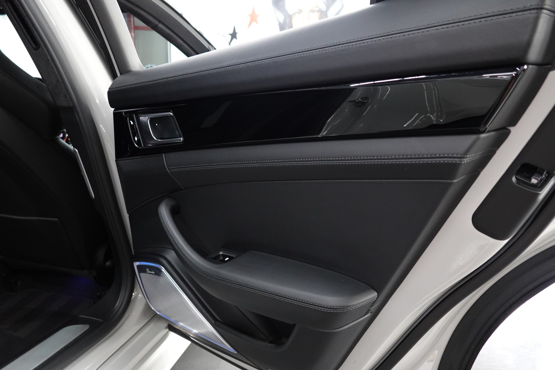 PORSCHE PANAMERA TURBO PDK PTS KREIDE CH-FZ APPROVED LAUFEND BIS 2027-image-48