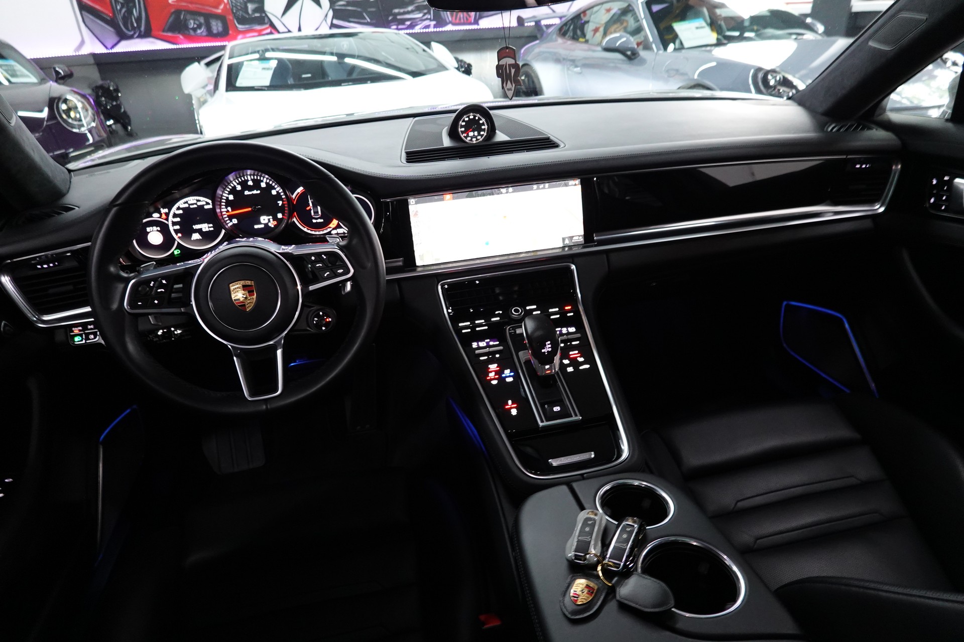 PORSCHE PANAMERA TURBO PDK PTS KREIDE CH-FZ APPROVED LAUFEND BIS 2027-image-41