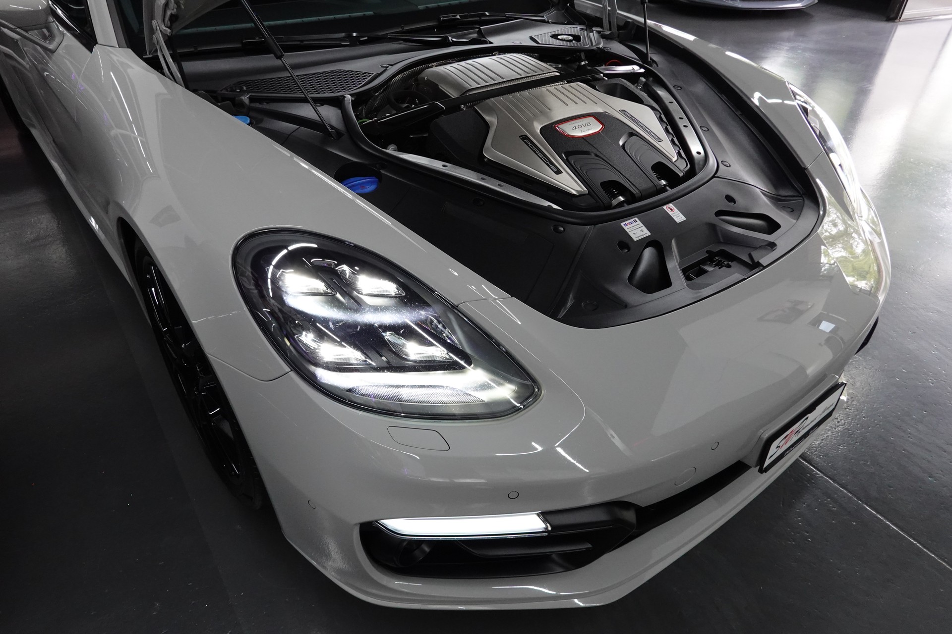 PORSCHE PANAMERA TURBO PDK PTS KREIDE CH-FZ APPROVED LAUFEND BIS 2027-image-5