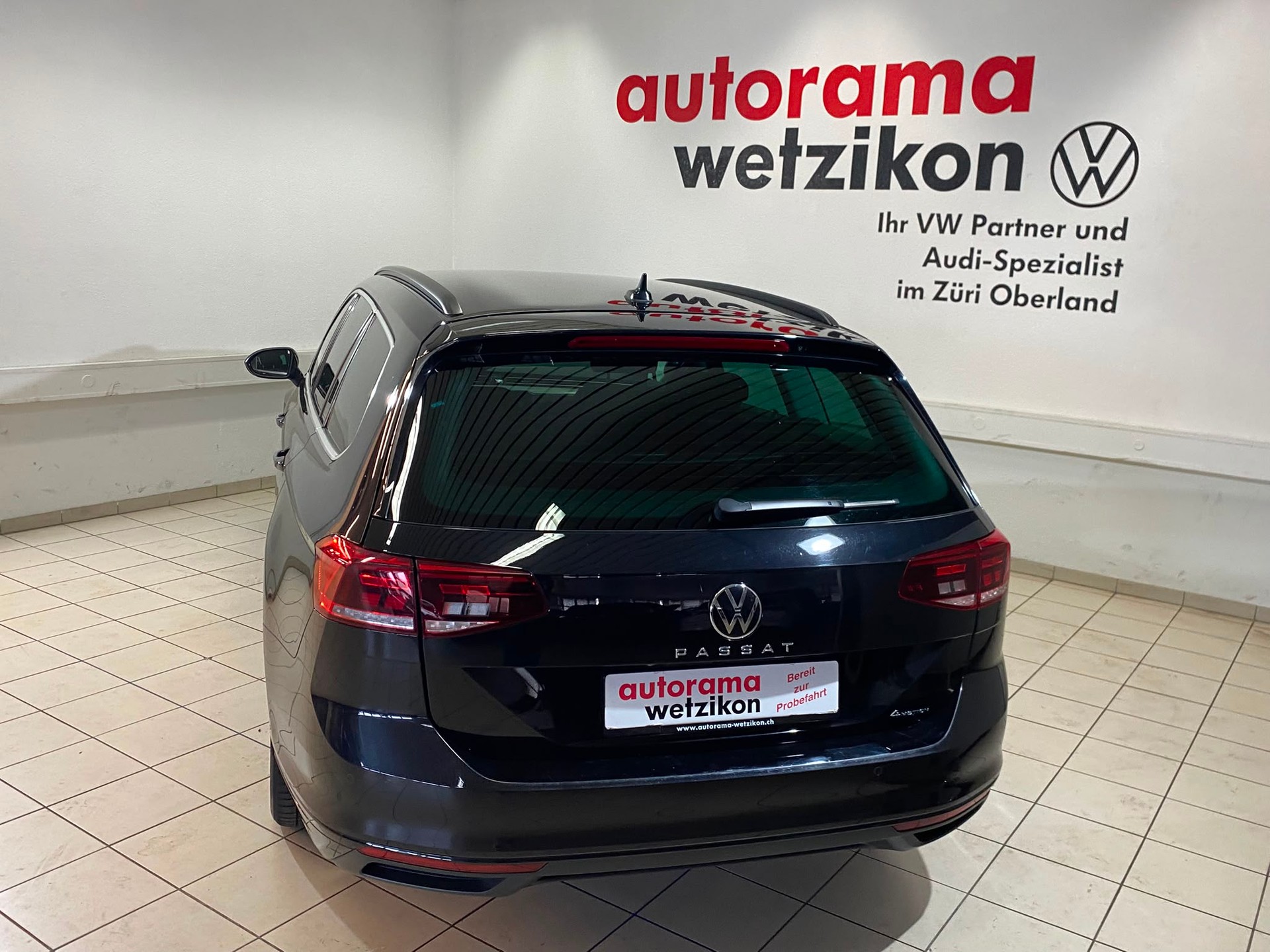 VW Passat 2.0 TDI BMT Business 4Motion DSG-showroom-element-3