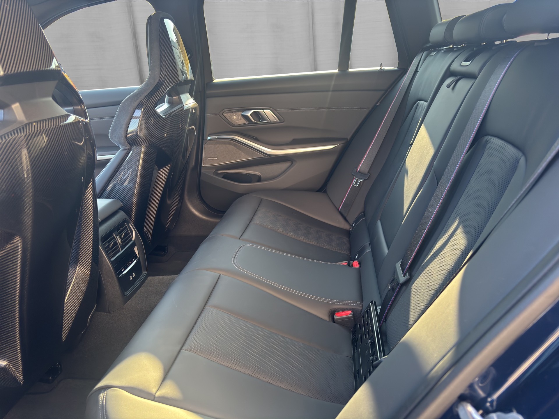 BMW M3 Touring xDrive Competition M-image-10