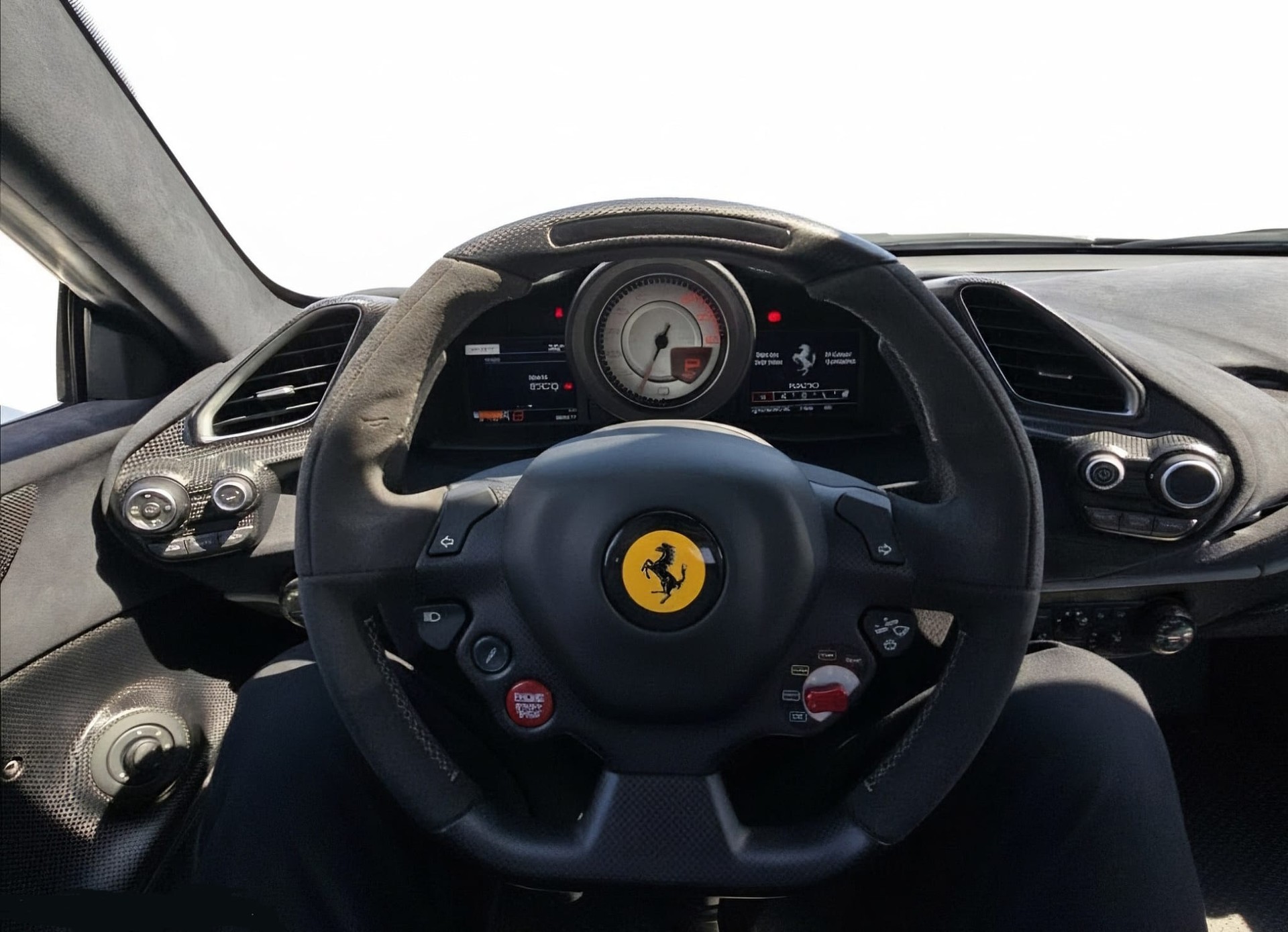 FERRARI 488 Pista 3.9 V8-image-12