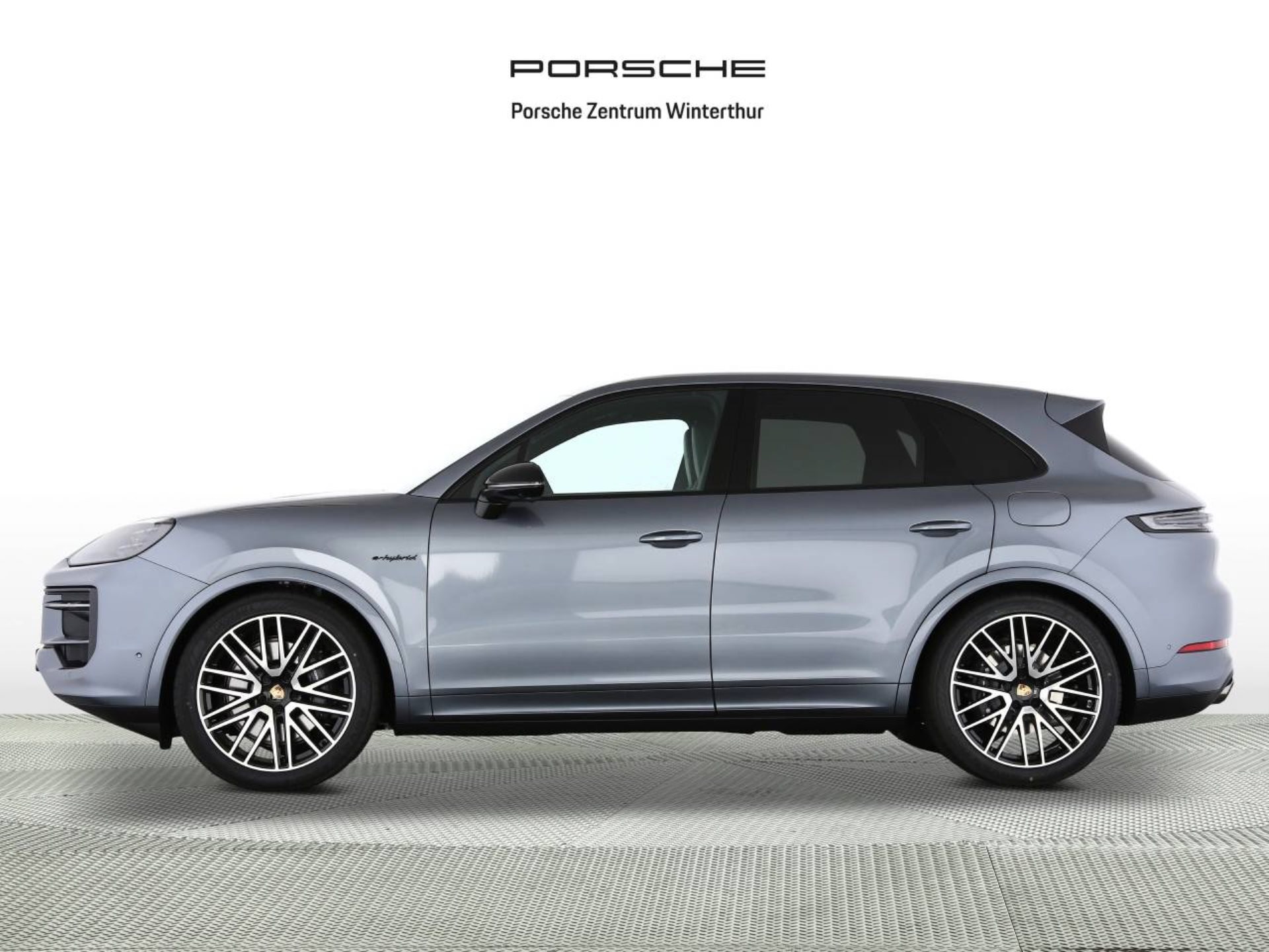 PORSCHE Cayenne E-Hybrid Black Edition-showroom-element-1