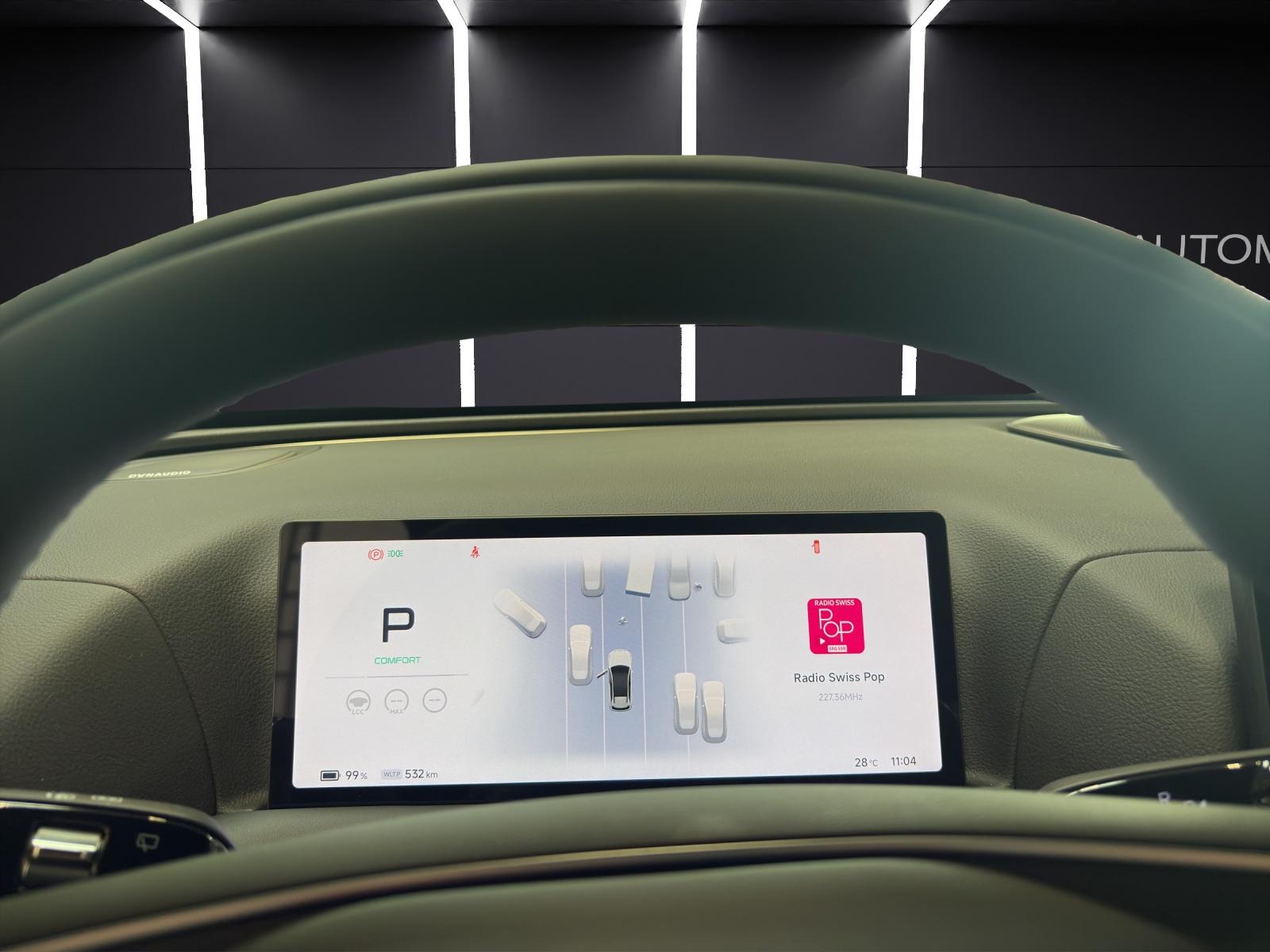 XPENG G9 Performance AWD-image-10