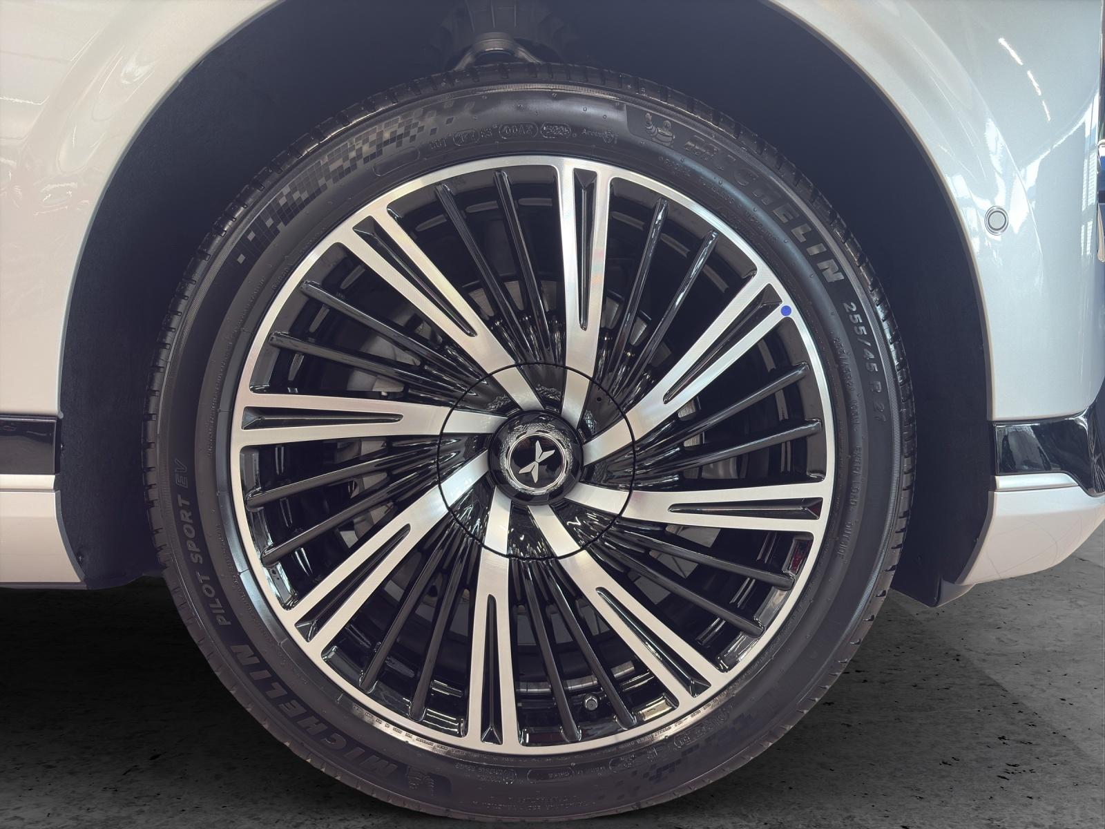 XPENG G9 Performance AWD-image-8