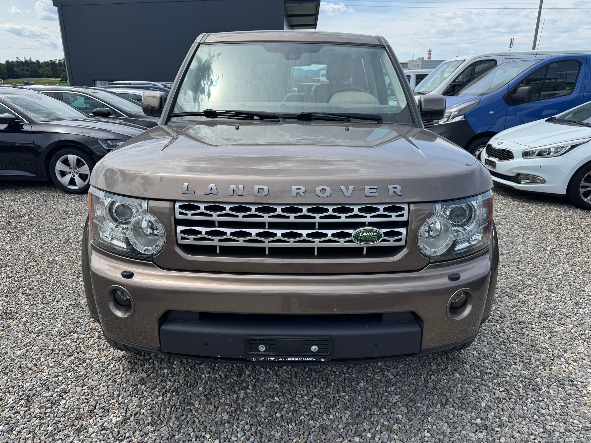 LAND ROVER Discovery 3.0 TDV6 HSE Automatic-image-1