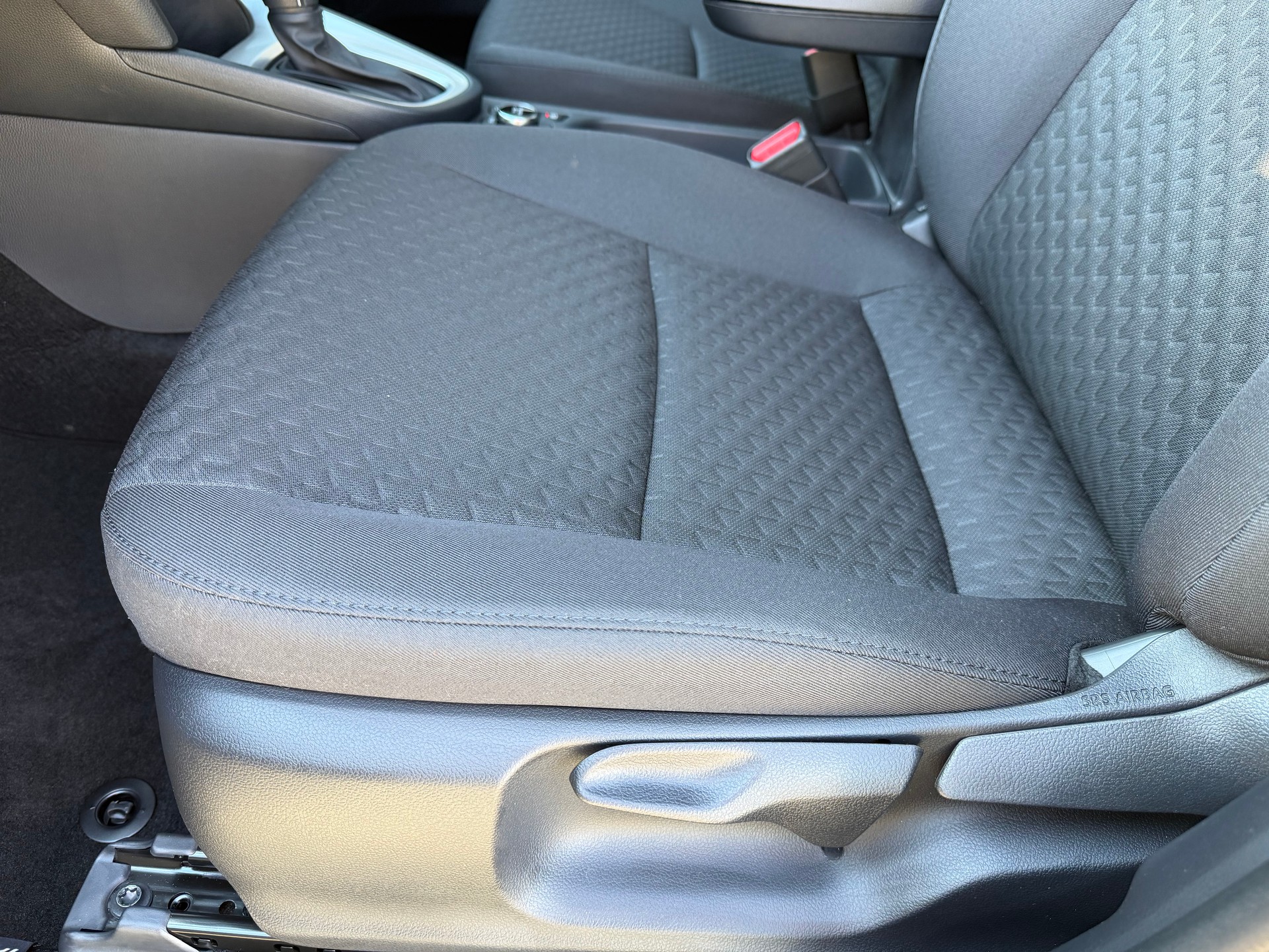 TOYOTA Yaris Cross 1.5 Comfort AWDi e-CVT-image-12