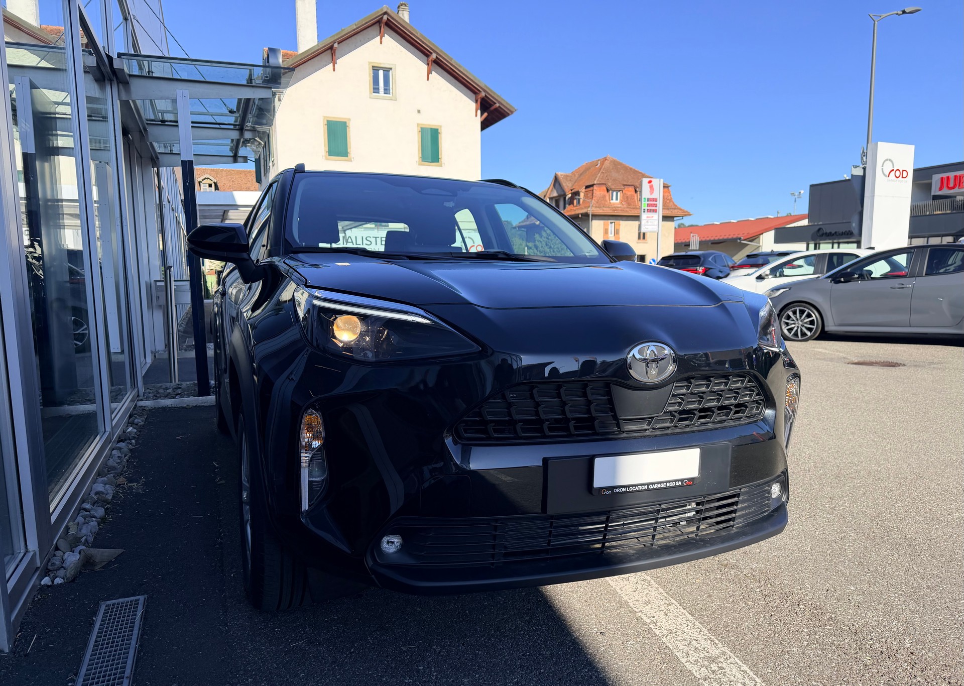 TOYOTA Yaris Cross 1.5 Comfort AWDi e-CVT-showroom-element-1