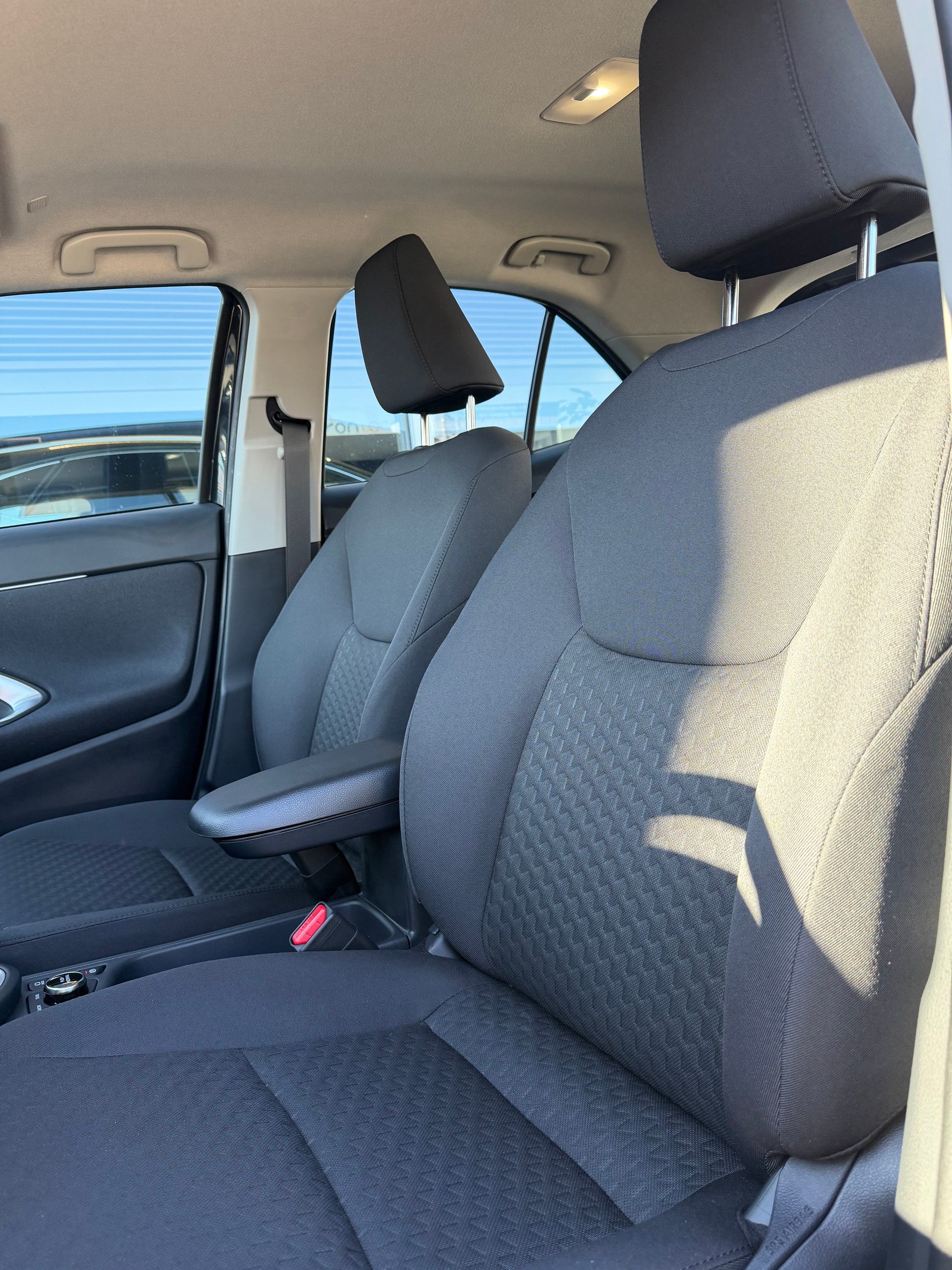 TOYOTA Yaris Cross 1.5 Comfort AWDi e-CVT-image-11