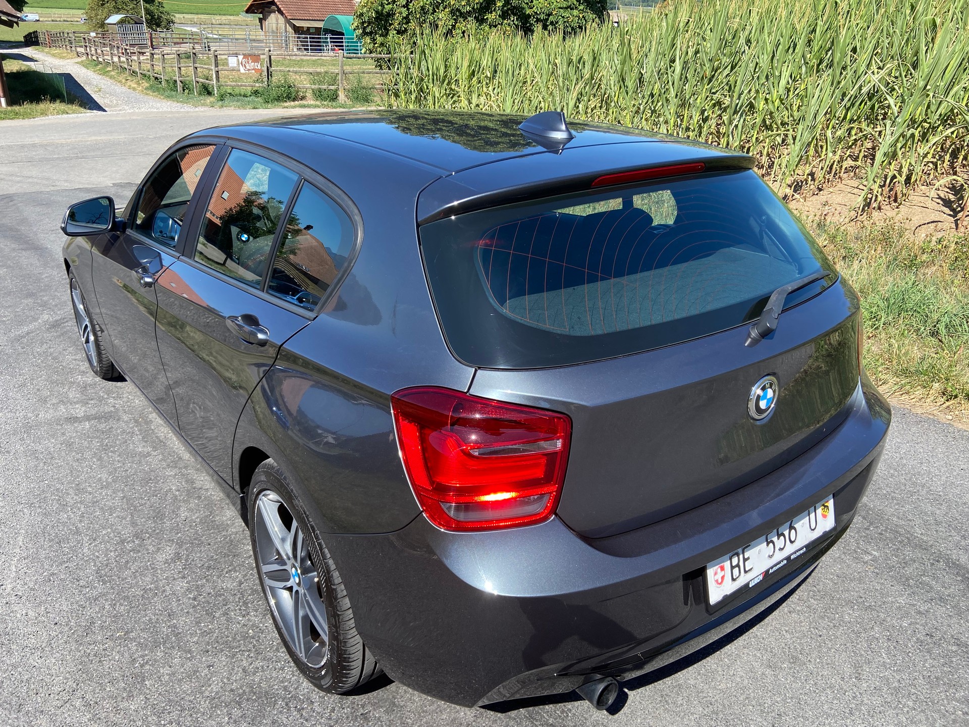 BMW 118i Sport Line-image-7