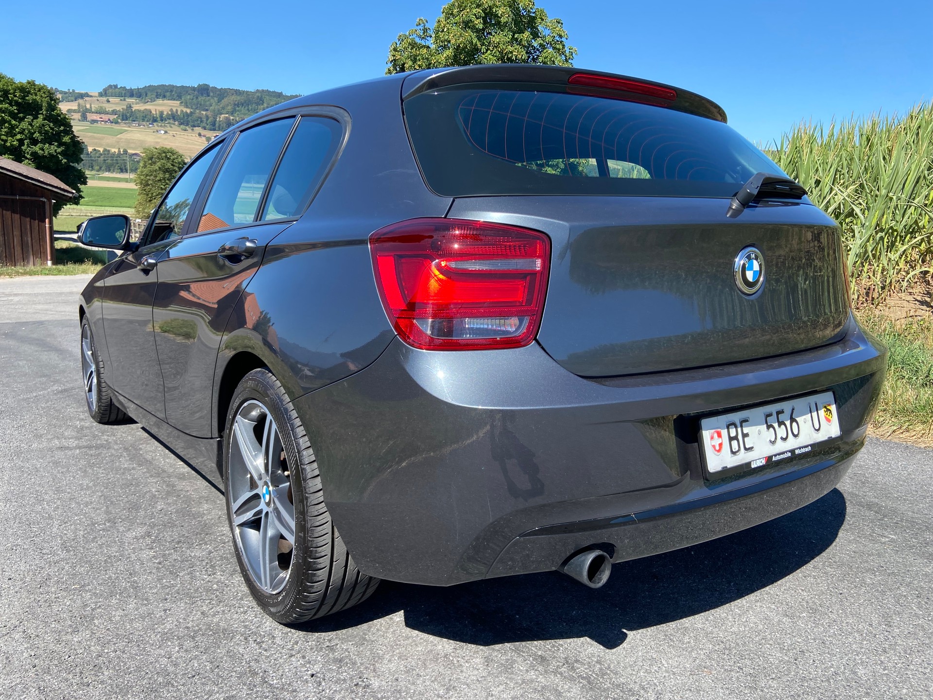 BMW 118i Sport Line-image-3