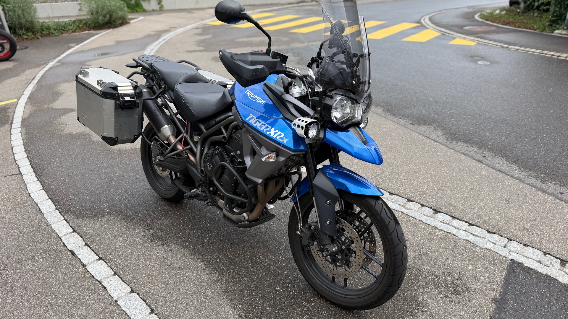TRIUMPH Tiger 800 XRx ABS-image-6