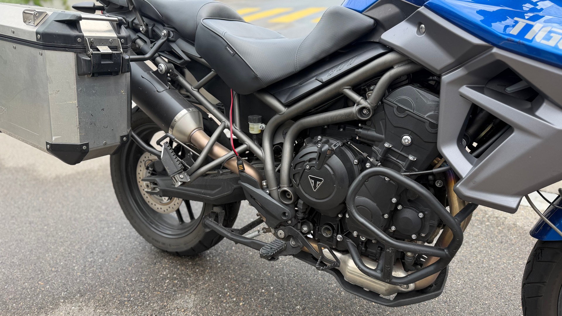 TRIUMPH Tiger 800 XRx ABS-image-9