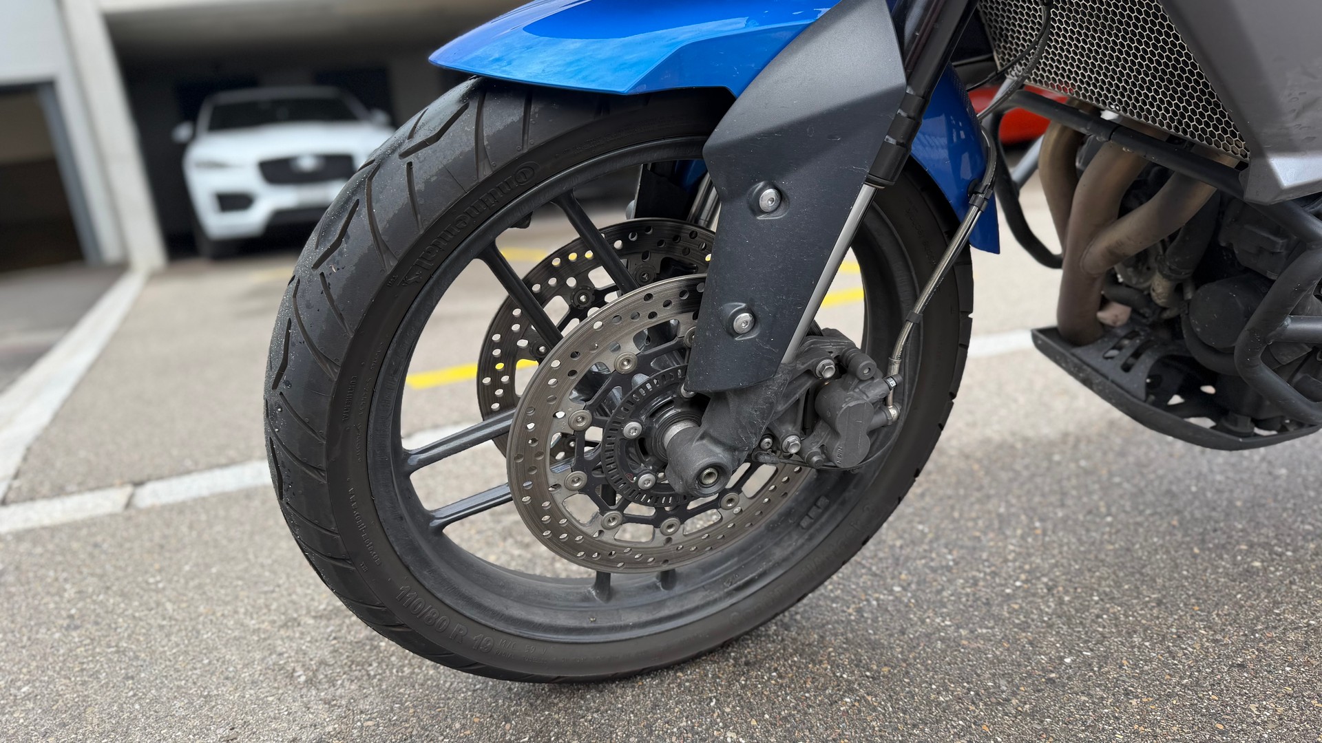 TRIUMPH Tiger 800 XRx ABS-image-4