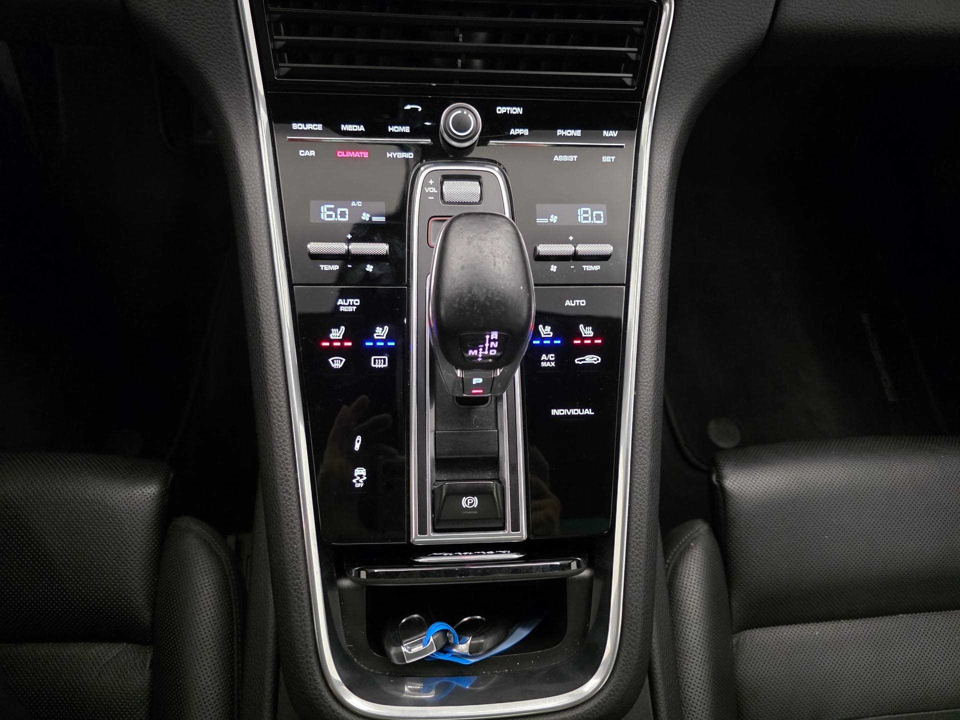 PORSCHE Panamera Sport Turismo 2.9 V6 4 E-Hybrid-image-25