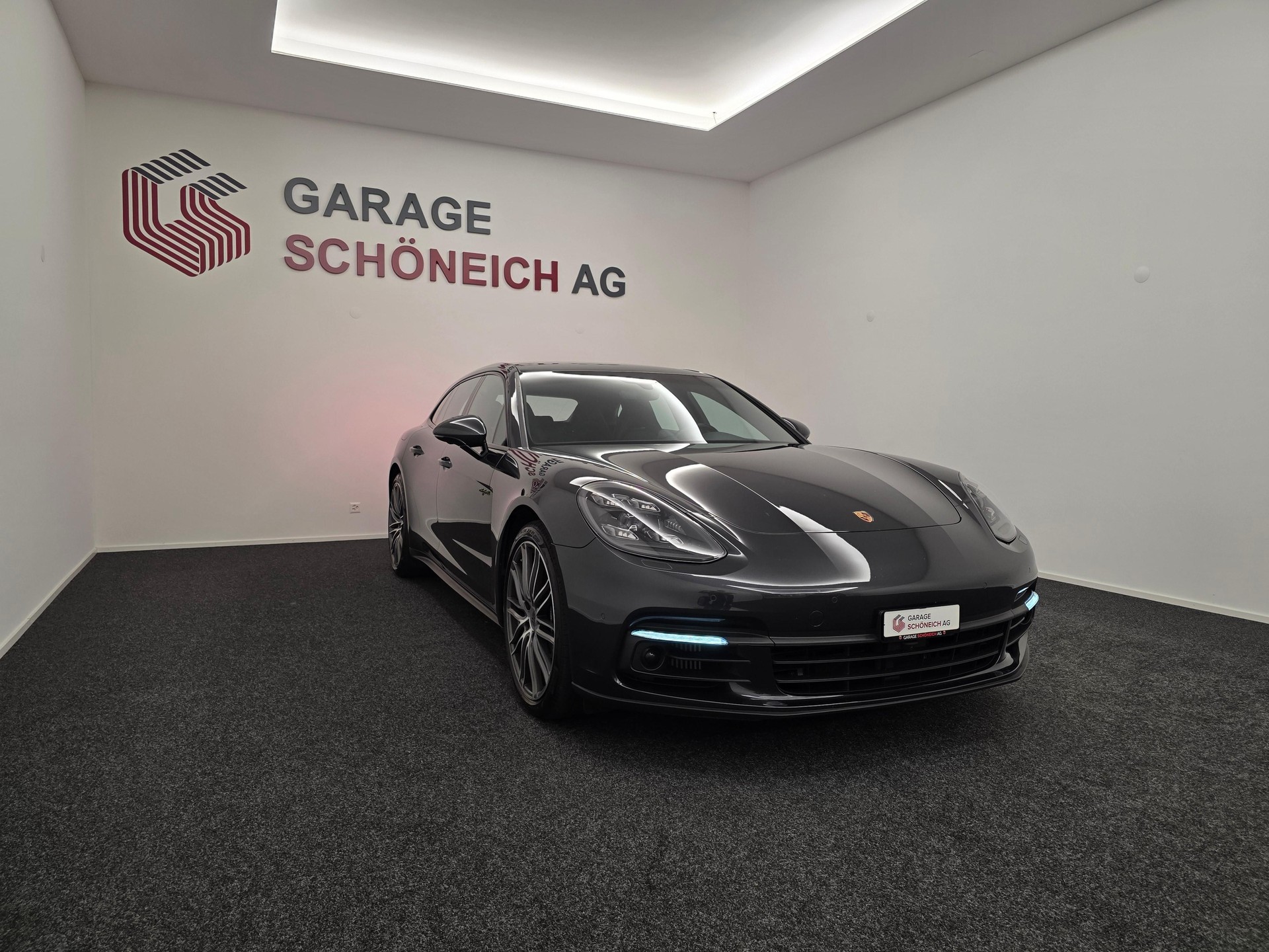 PORSCHE Panamera Sport Turismo 2.9 V6 4 E-Hybrid-showroom-element-2