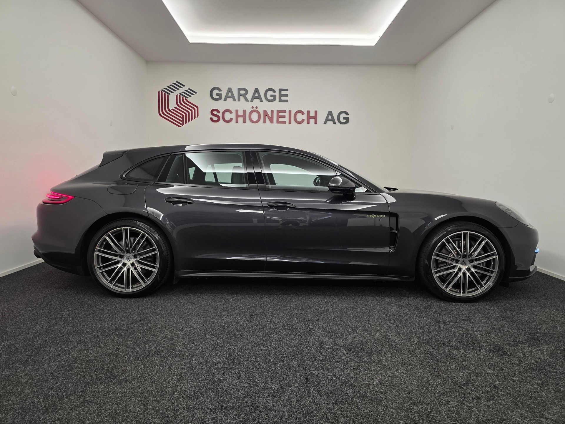 PORSCHE Panamera Sport Turismo 2.9 V6 4 E-Hybrid-showroom-element-3