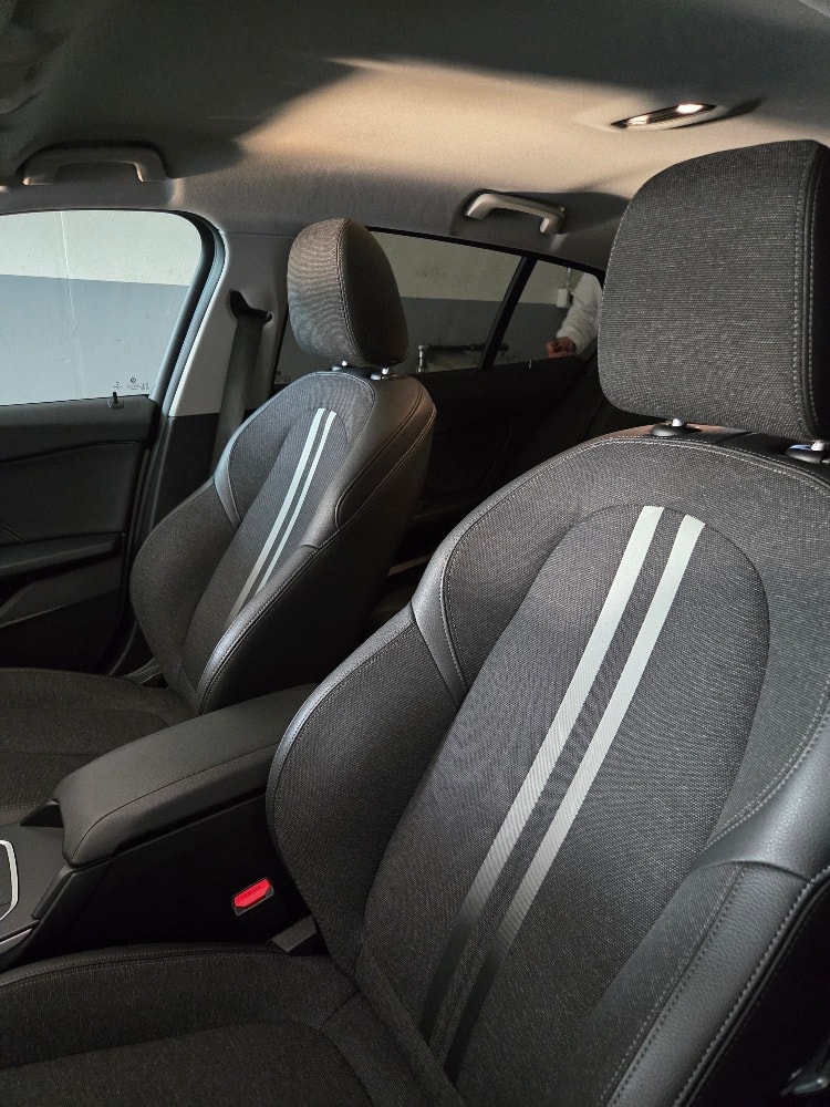 BMW 120d xDrive-image-7