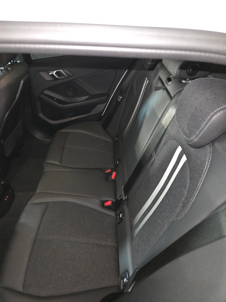 BMW 120d xDrive-image-6