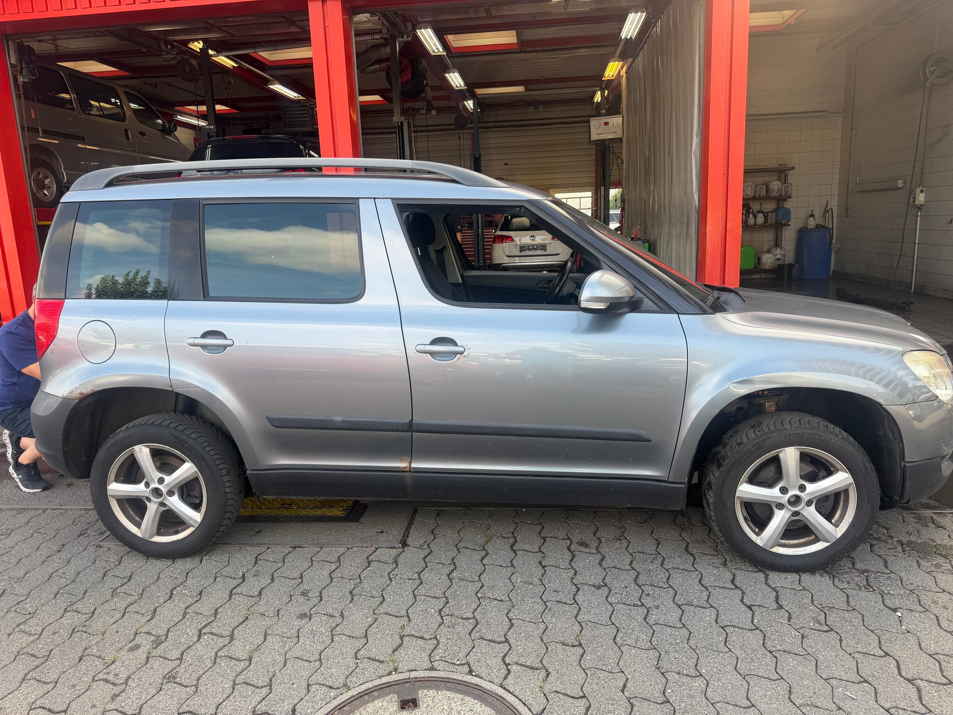 SKODA Yeti 1.8 TSI Ambition 4x4-showroom-element-3