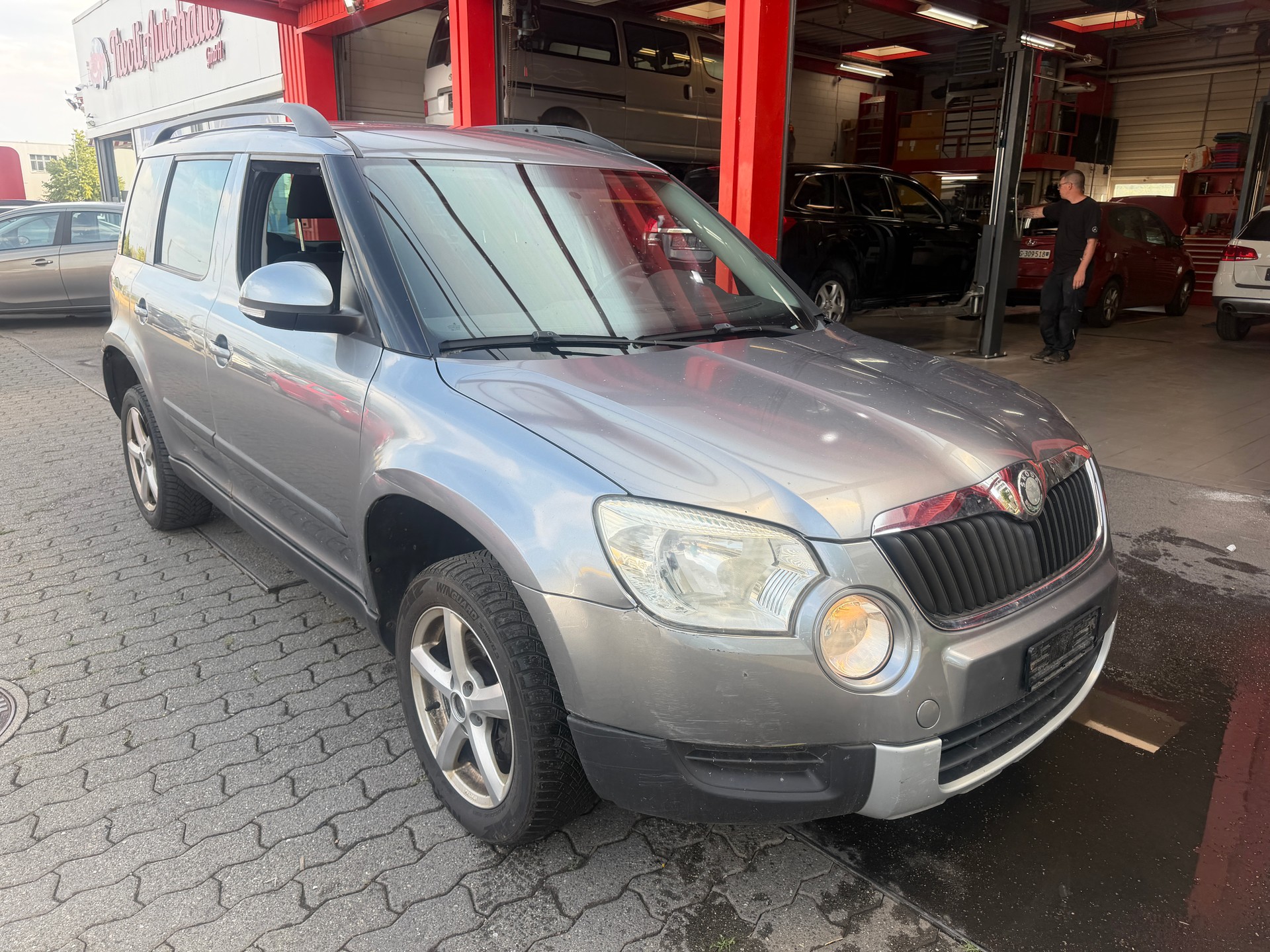 SKODA Yeti 1.8 TSI Ambition 4x4-showroom-element-1