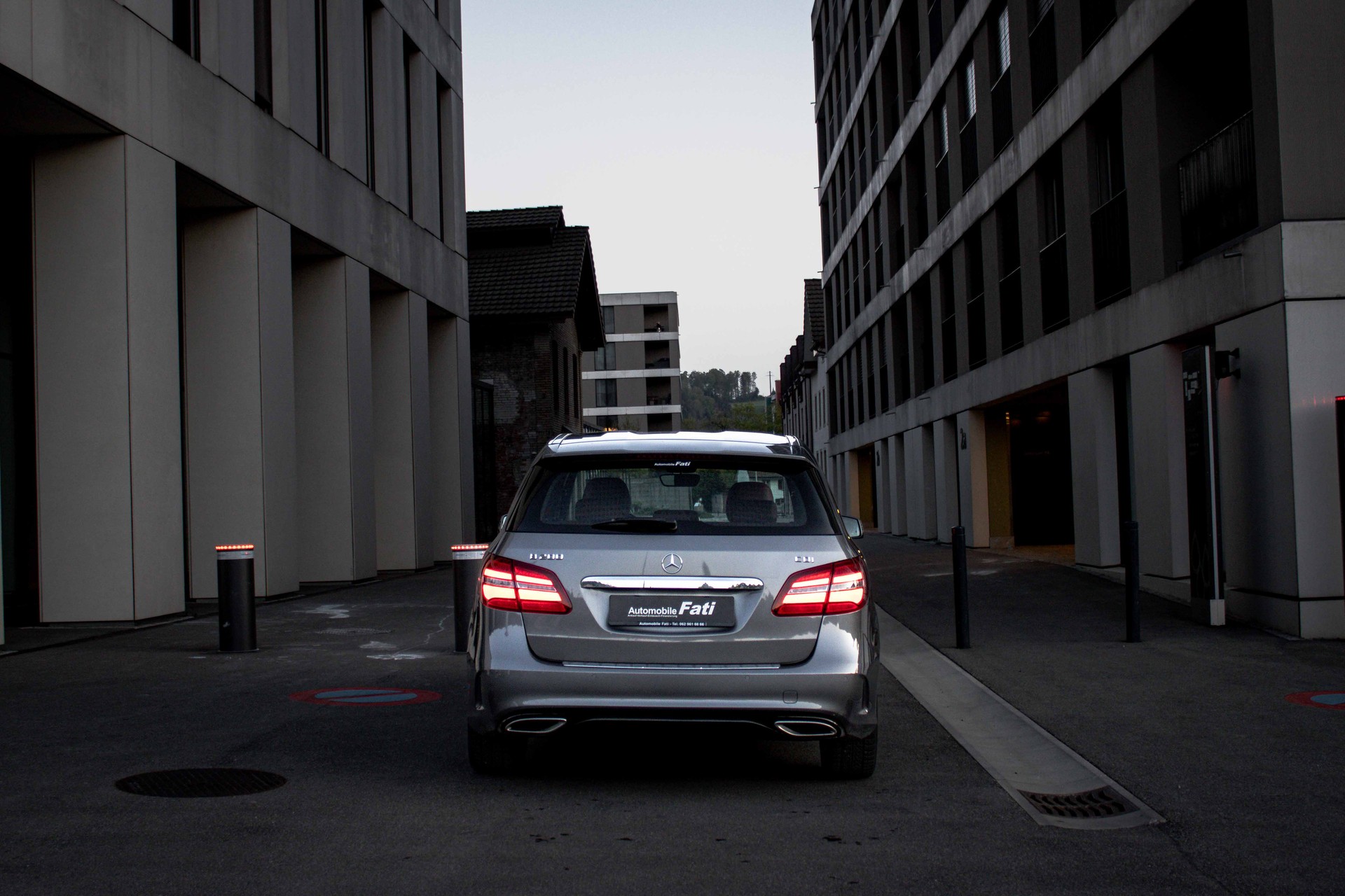 MERCEDES-BENZ B 200 CDI AMG Line 7G-DCT-showroom-element-3