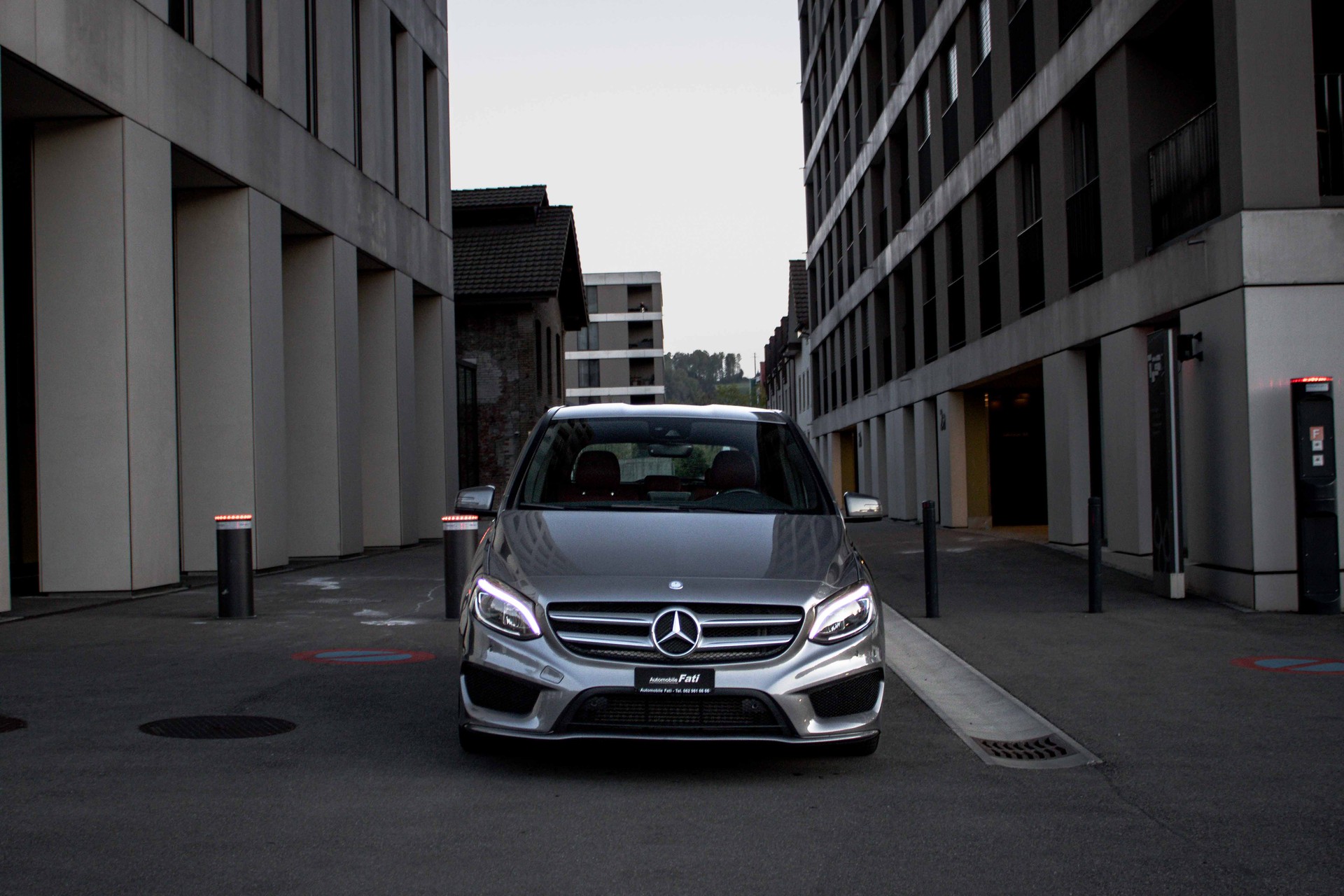 MERCEDES-BENZ B 200 CDI AMG Line 7G-DCT-showroom-element-2