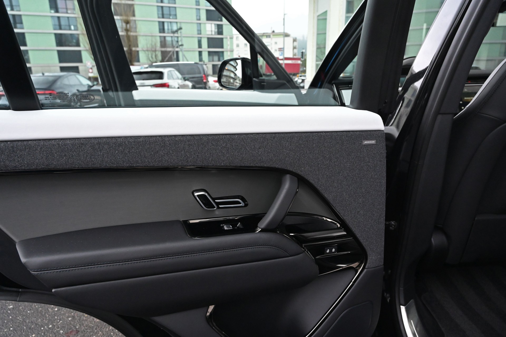 LAND ROVER Range Rover Sport D300 3.0 TD6 MHEV Dynamic SE Automatic **Gratisservice & Garantie**-image-24