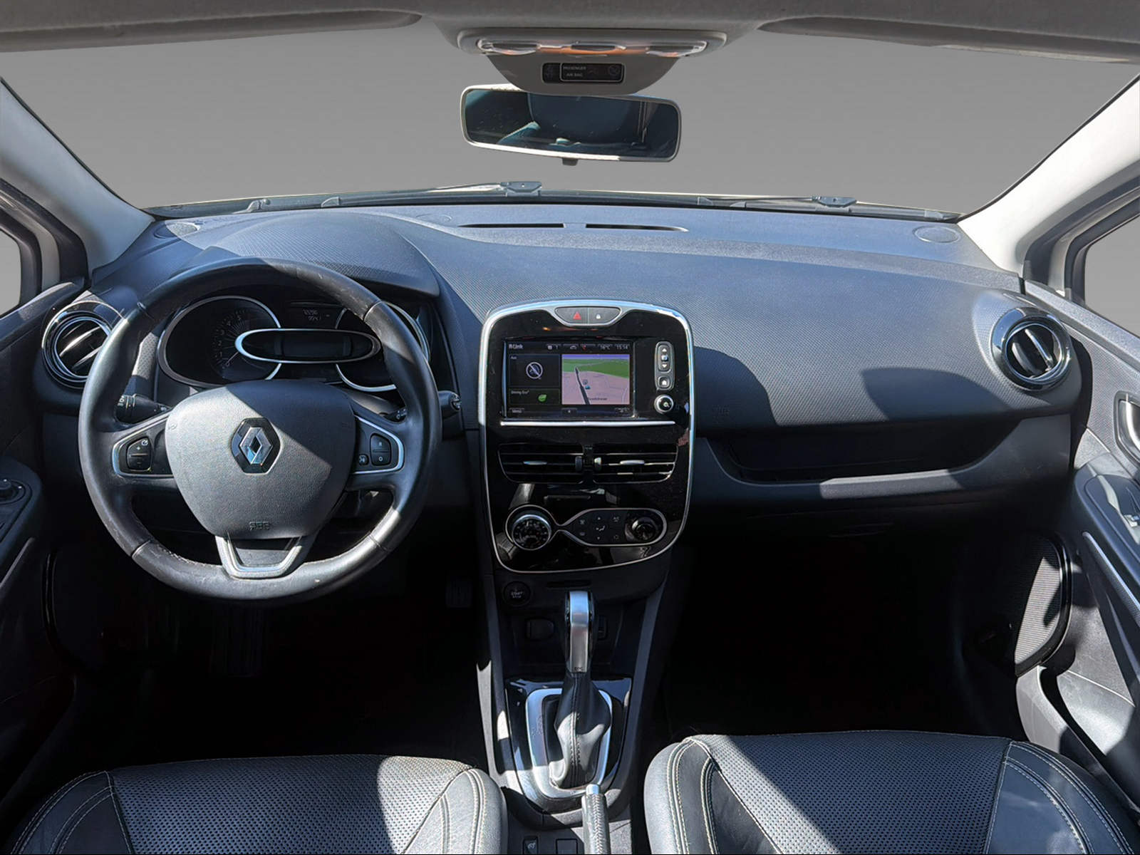 RENAULT Clio 1.2 TCe 120 Iconic S/S-image-15