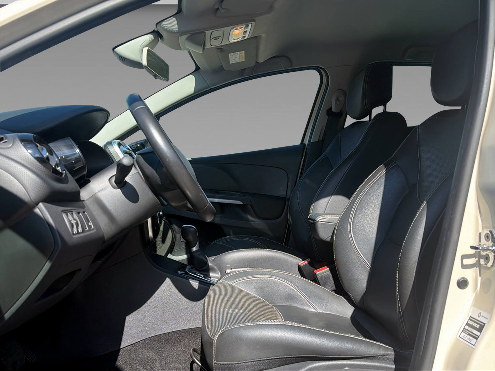 RENAULT Clio 1.2 TCe 120 Iconic S/S-image-12