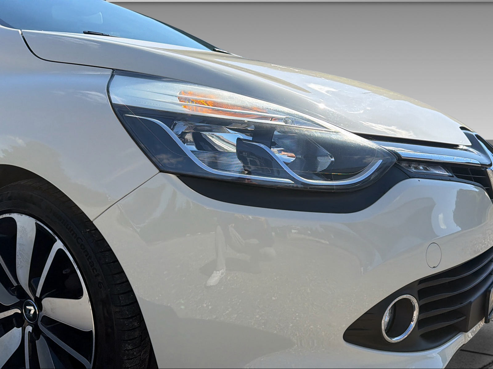RENAULT Clio 1.2 TCe 120 Iconic S/S-image-10