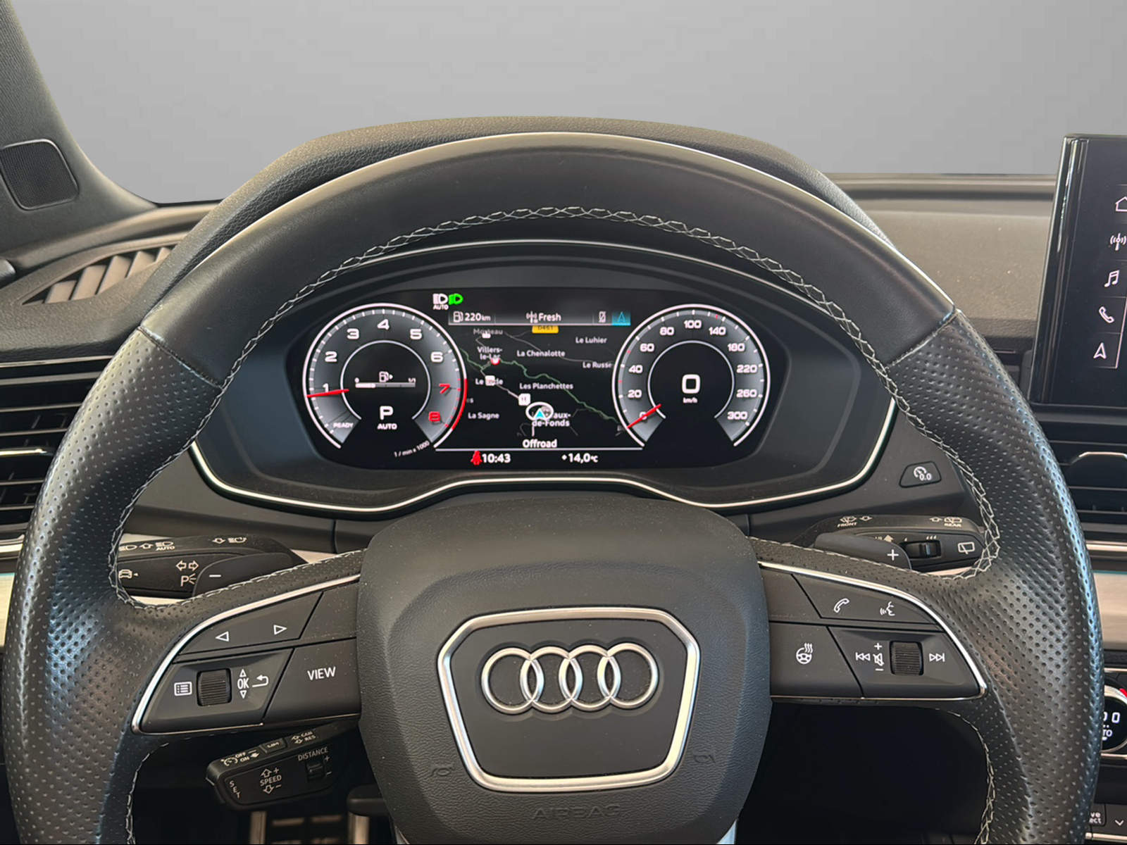 AUDI Q5 Sportback 45 TFSI S line quattro S-tronic-image-13