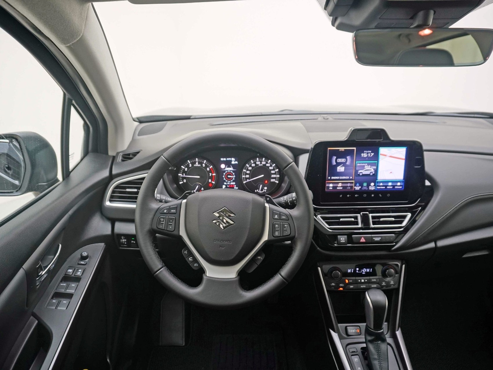 SUZUKI S-Cross 1.4 T Compact Top Hybrid 4x4-image-9