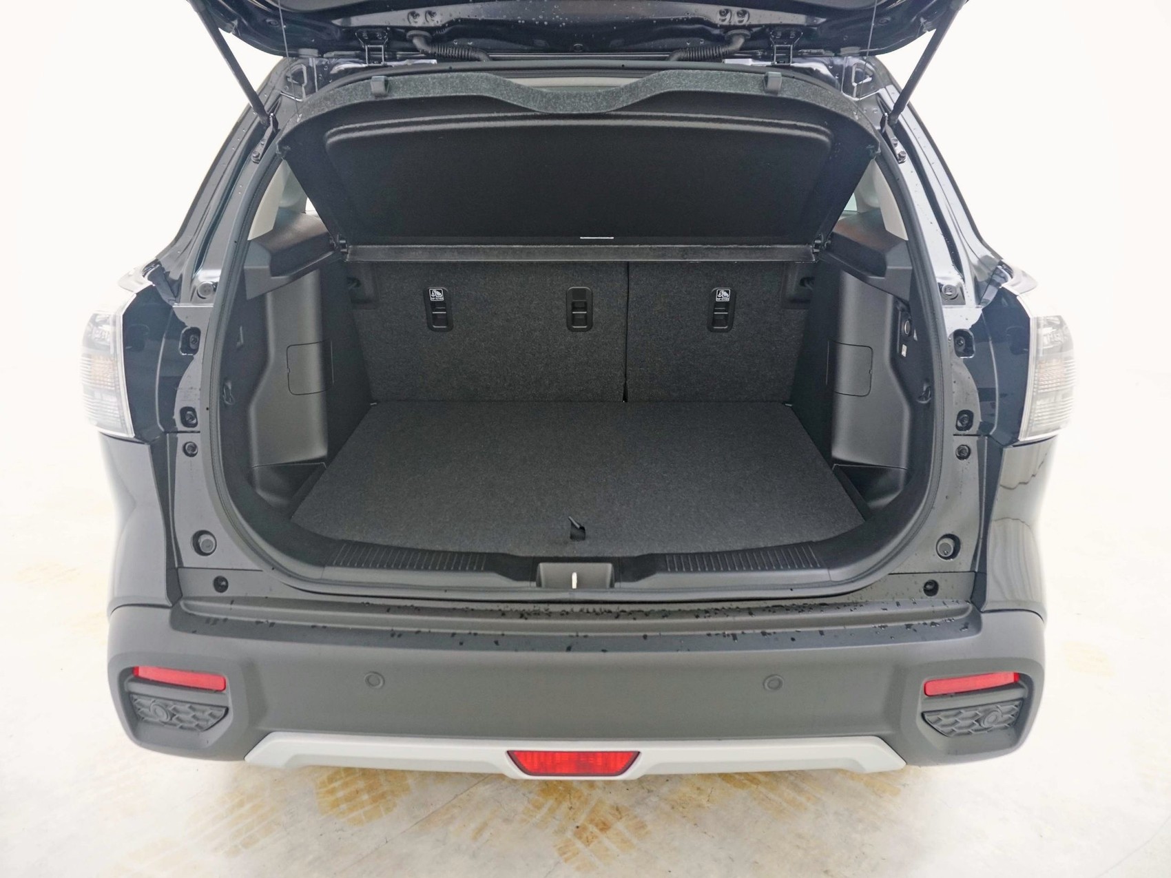 SUZUKI S-Cross 1.4 T Compact Top Hybrid 4x4-image-17