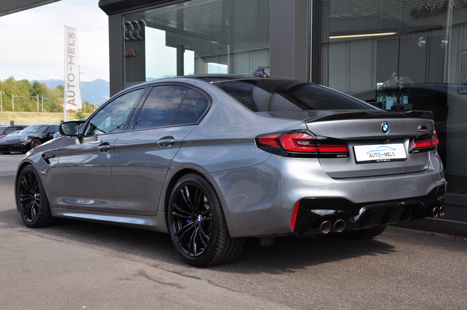 BMW M5 xDrive Competition Drivelogic-showroom-element-3