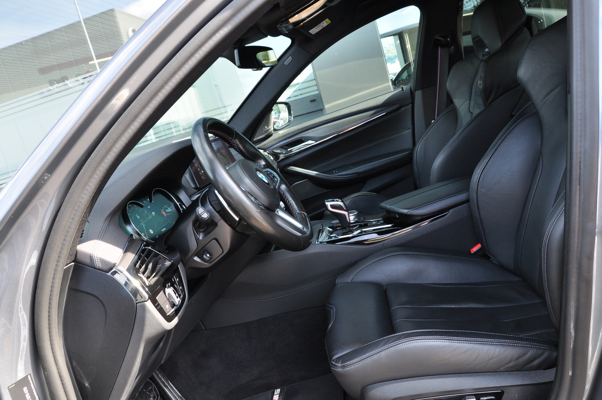 BMW M5 xDrive Competition Drivelogic-image-10