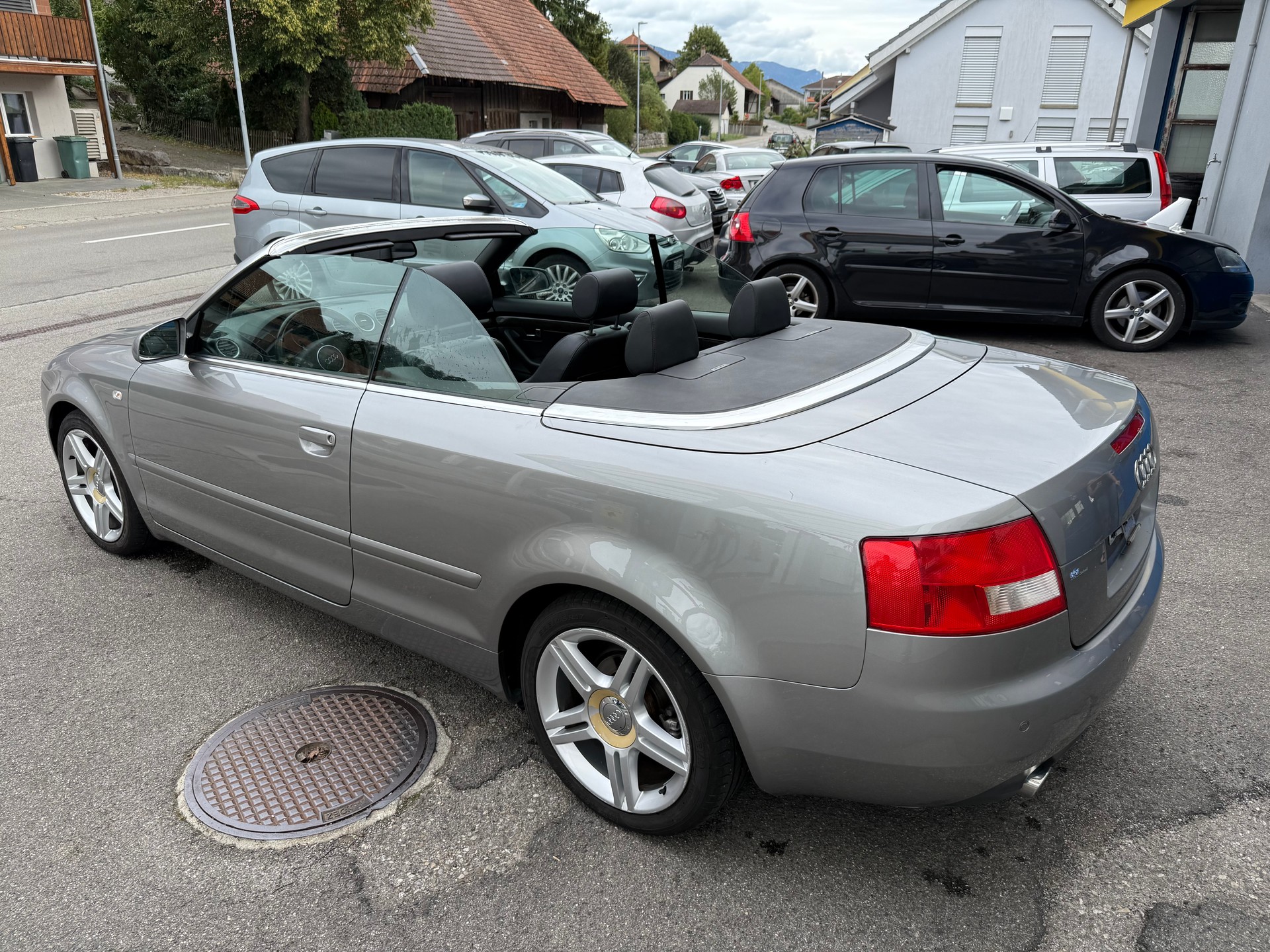 AUDI A4 Cabriolet 3.0 V6-image-11