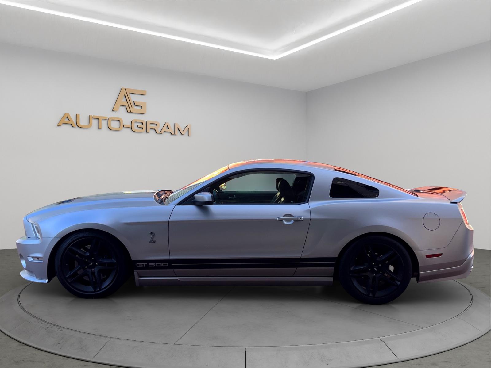FORD Shelby Coupe GT500-showroom-element-1