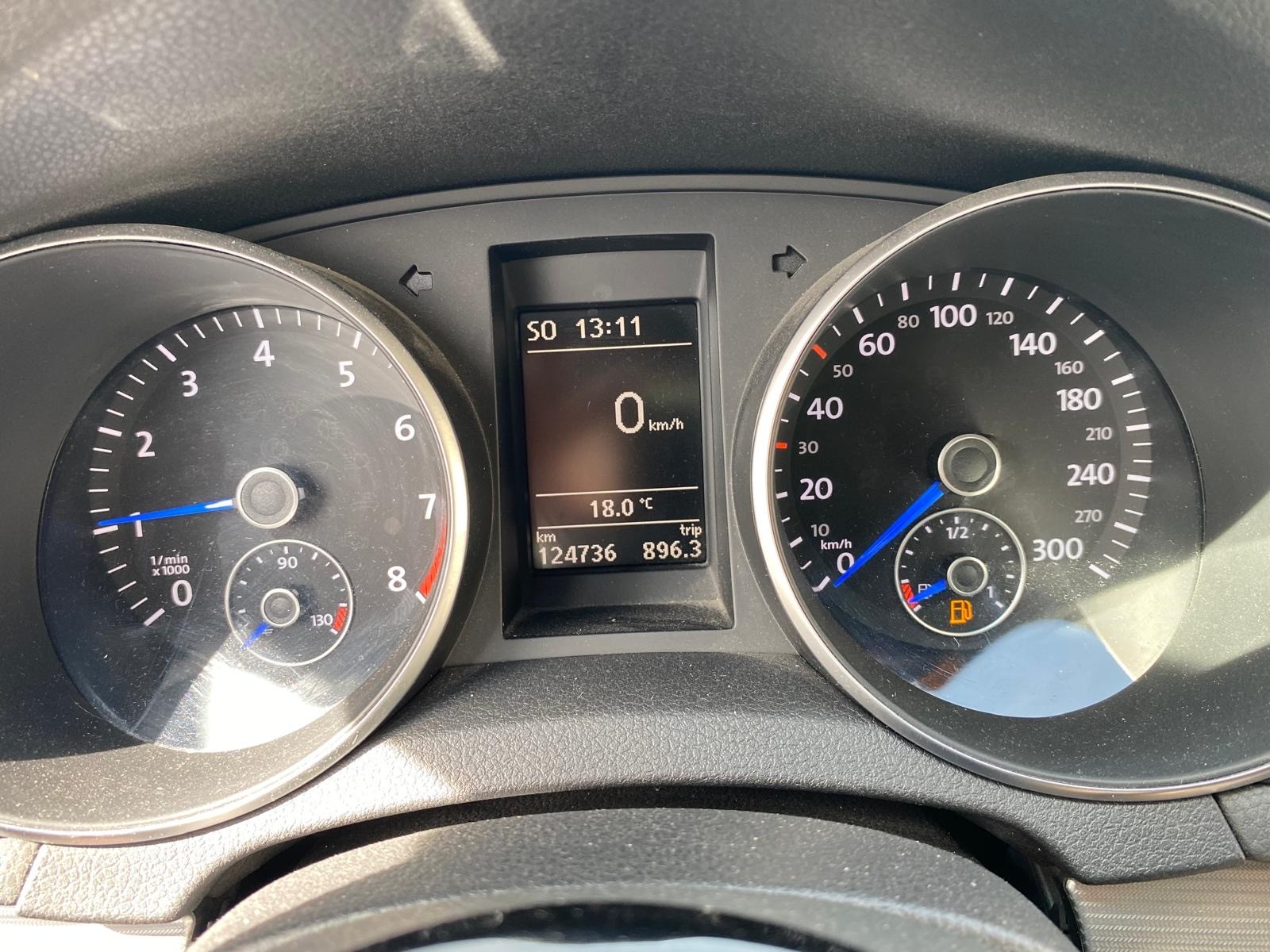 VW Golf 2.0 TSI R 4Motion-image-9