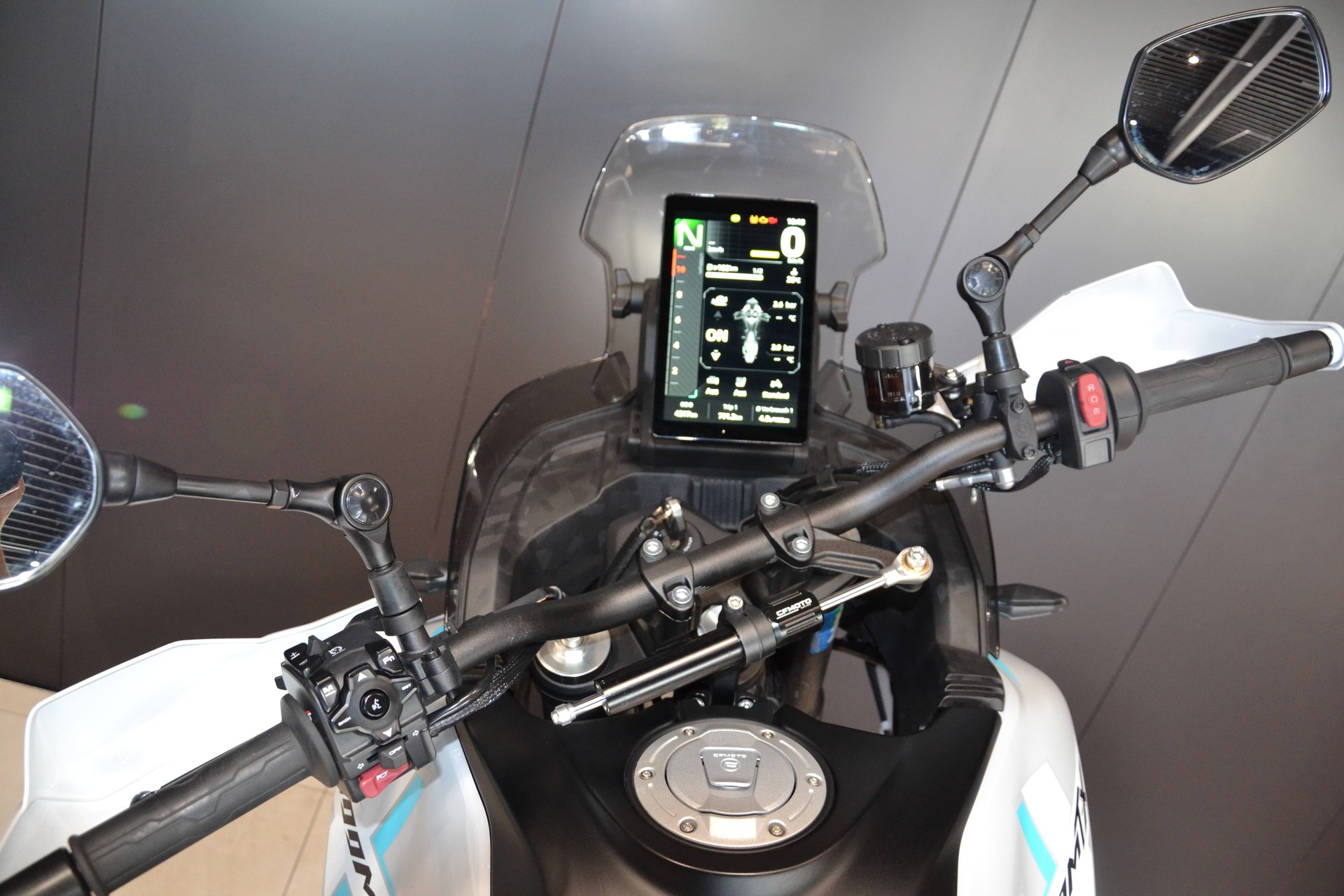 CF MOTO 1000 MT-X-image-5