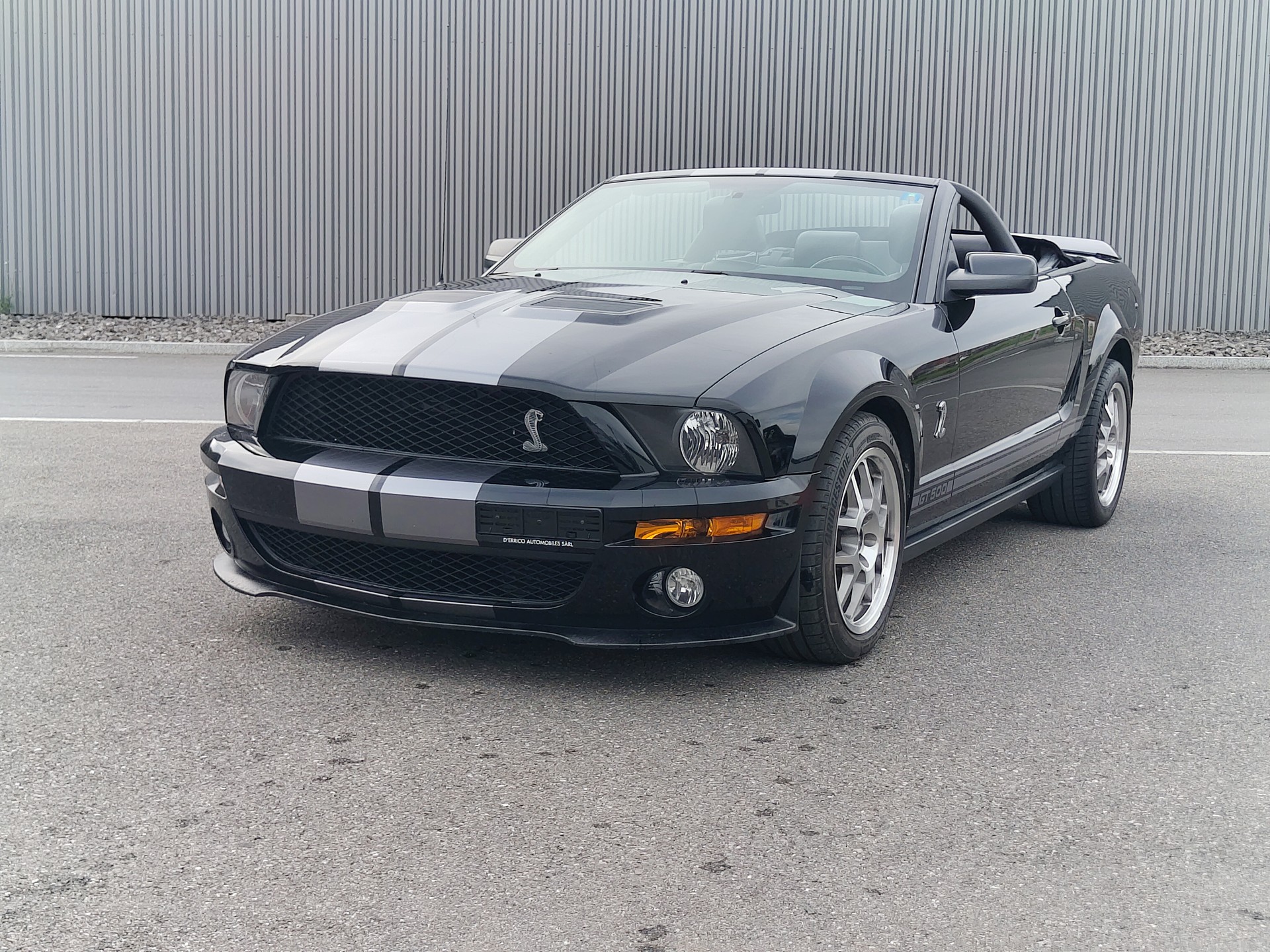 FORD Shelby GT 500 Convertible-showroom-element-2