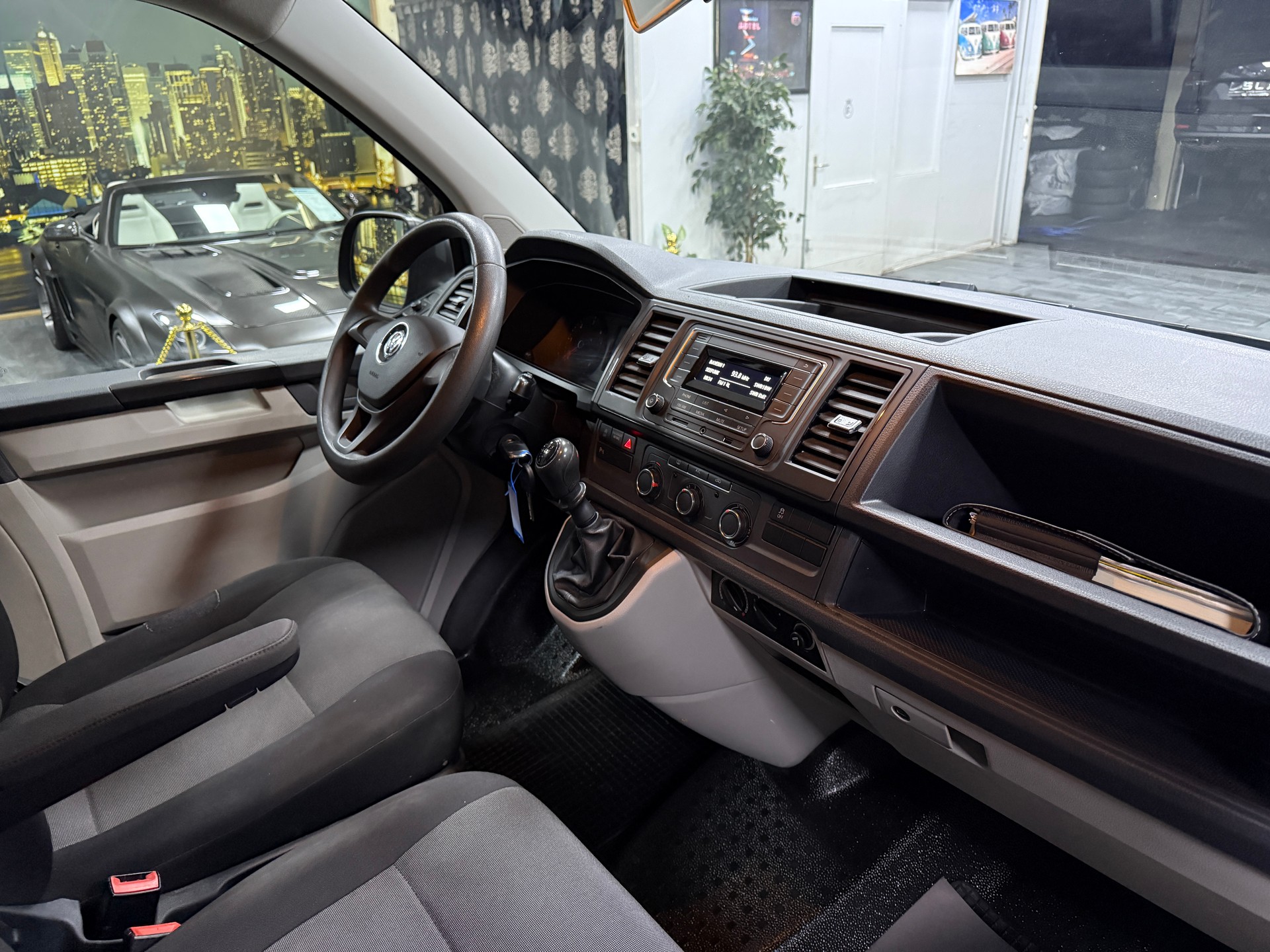 VW T6 2.0 TDI-image-4