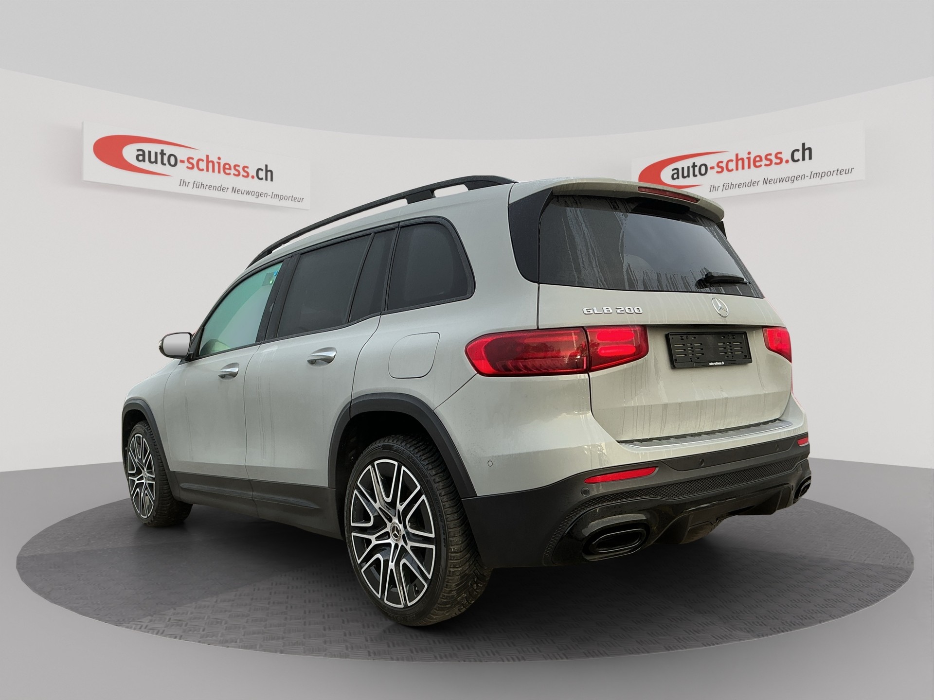 MERCEDES-BENZ GLB 200 7G-Tronic AMG Night-showroom-element-2